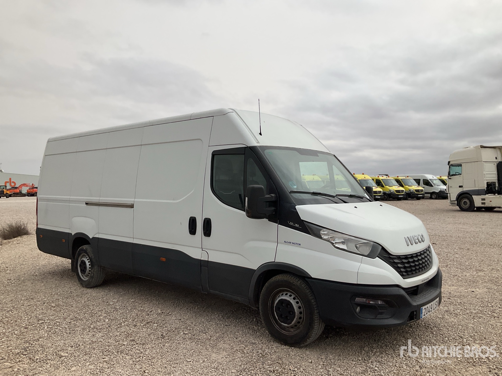 General Appearance with Image, coin avant droit