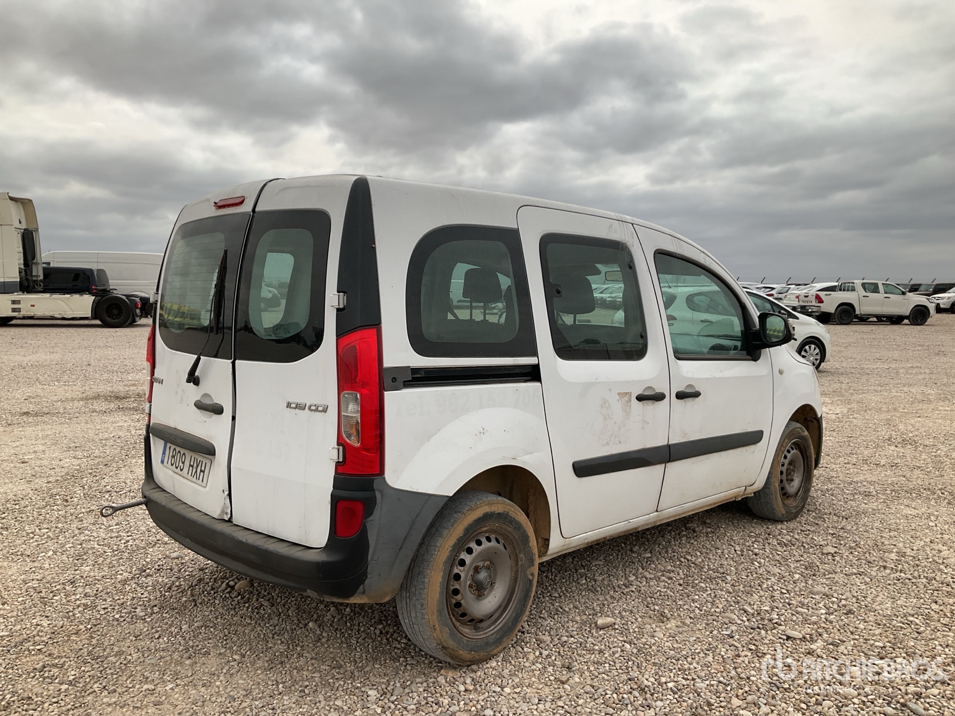 General Appearance with Imagen: esquina trasera derecha