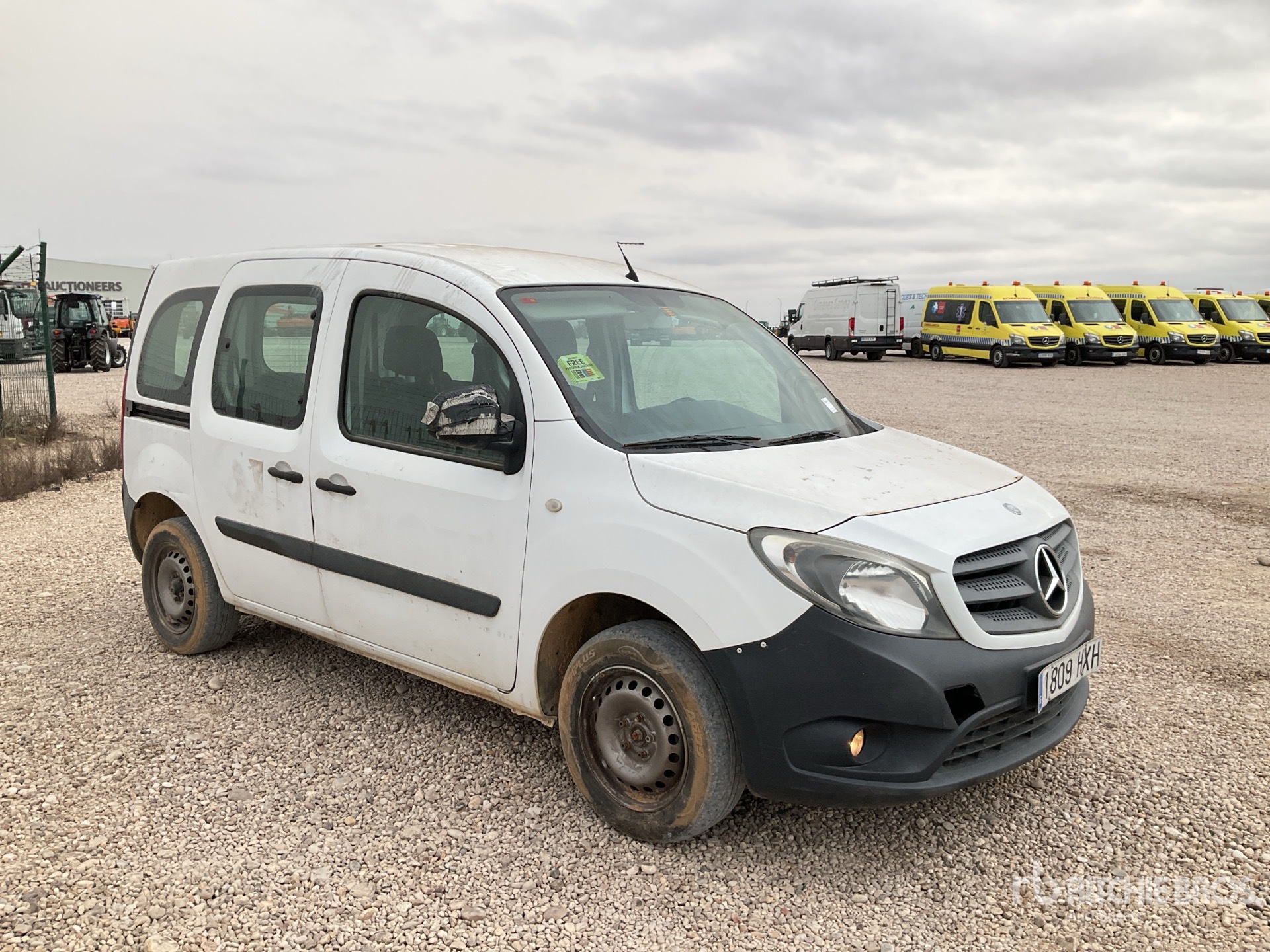 General Appearance with Imagen: esquina delantera derecha