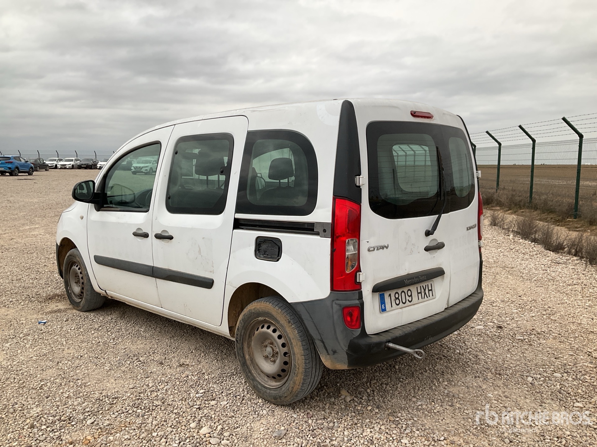 General Appearance with Imagen: esquina trasera izquierda