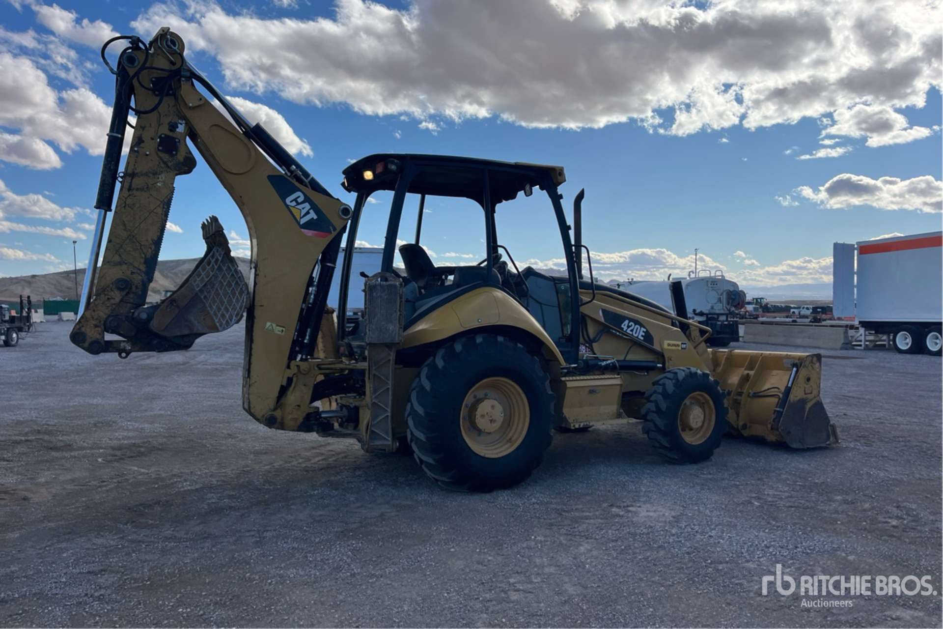 General Appearance with Bild, Ecke hinten rechts