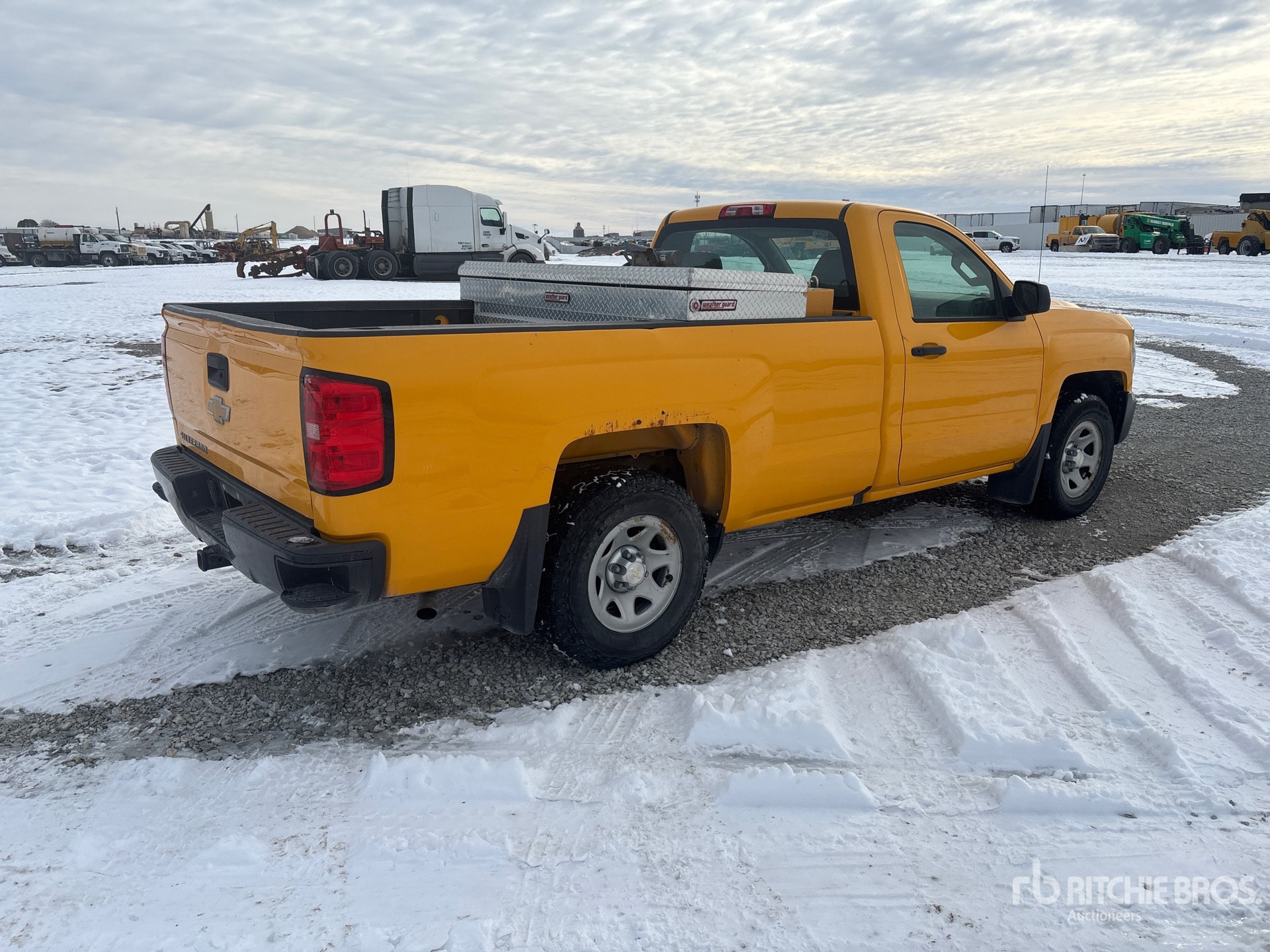 General Appearance with Picture, Right Rear Corner