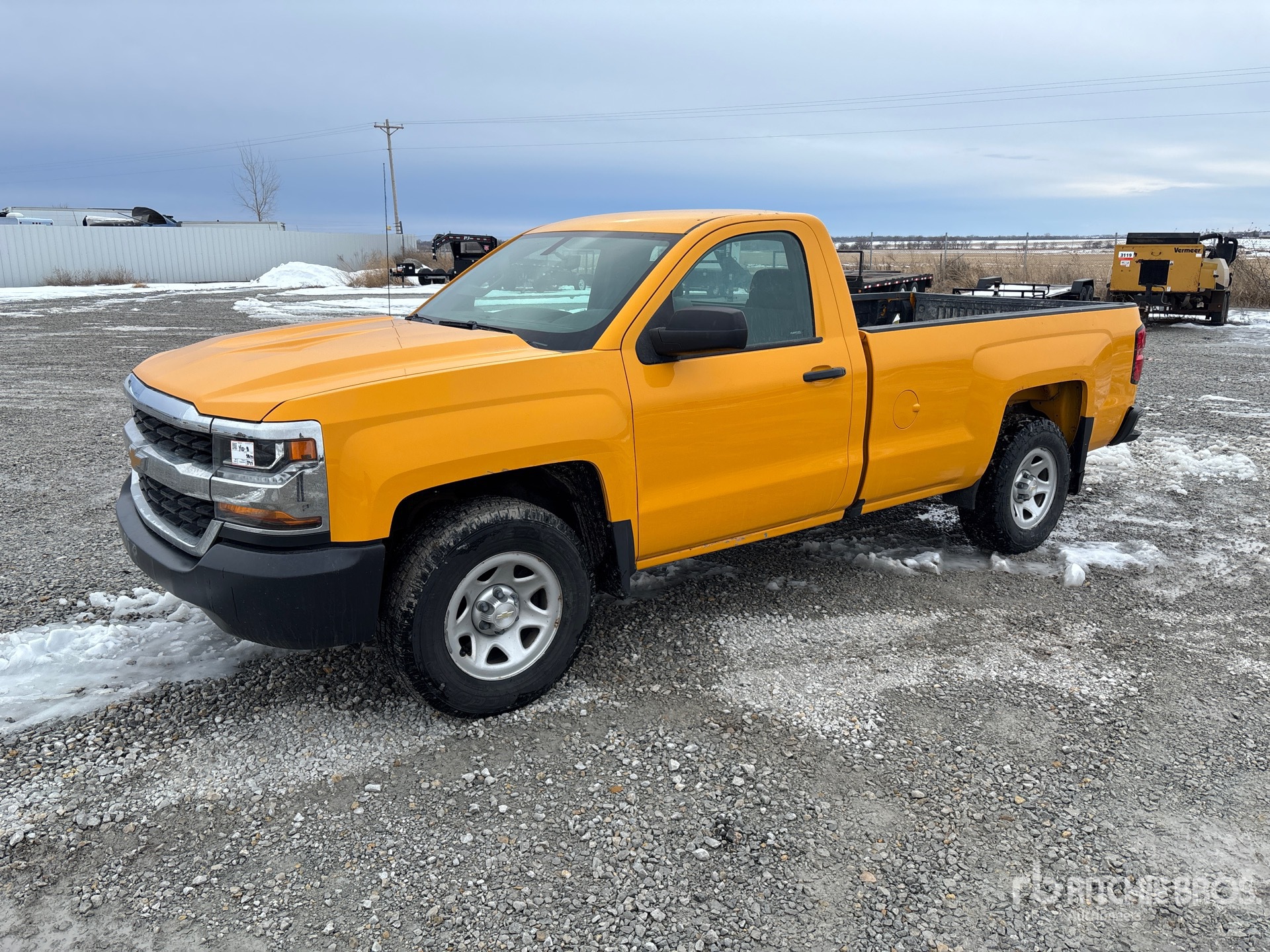 General Appearance with Featured Photo