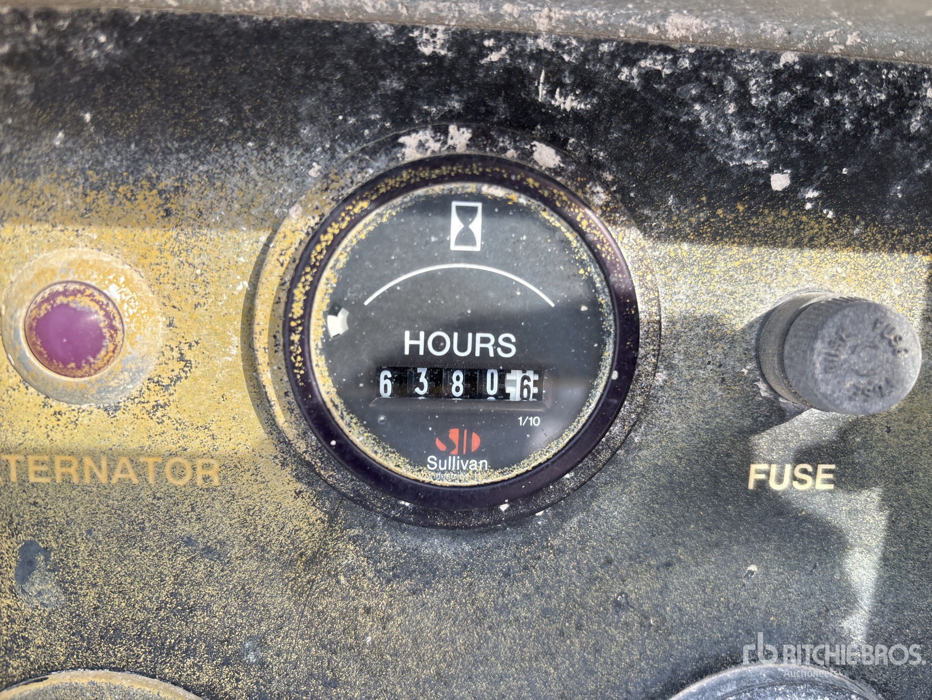 General Appearance with Hour Meter / Odometer