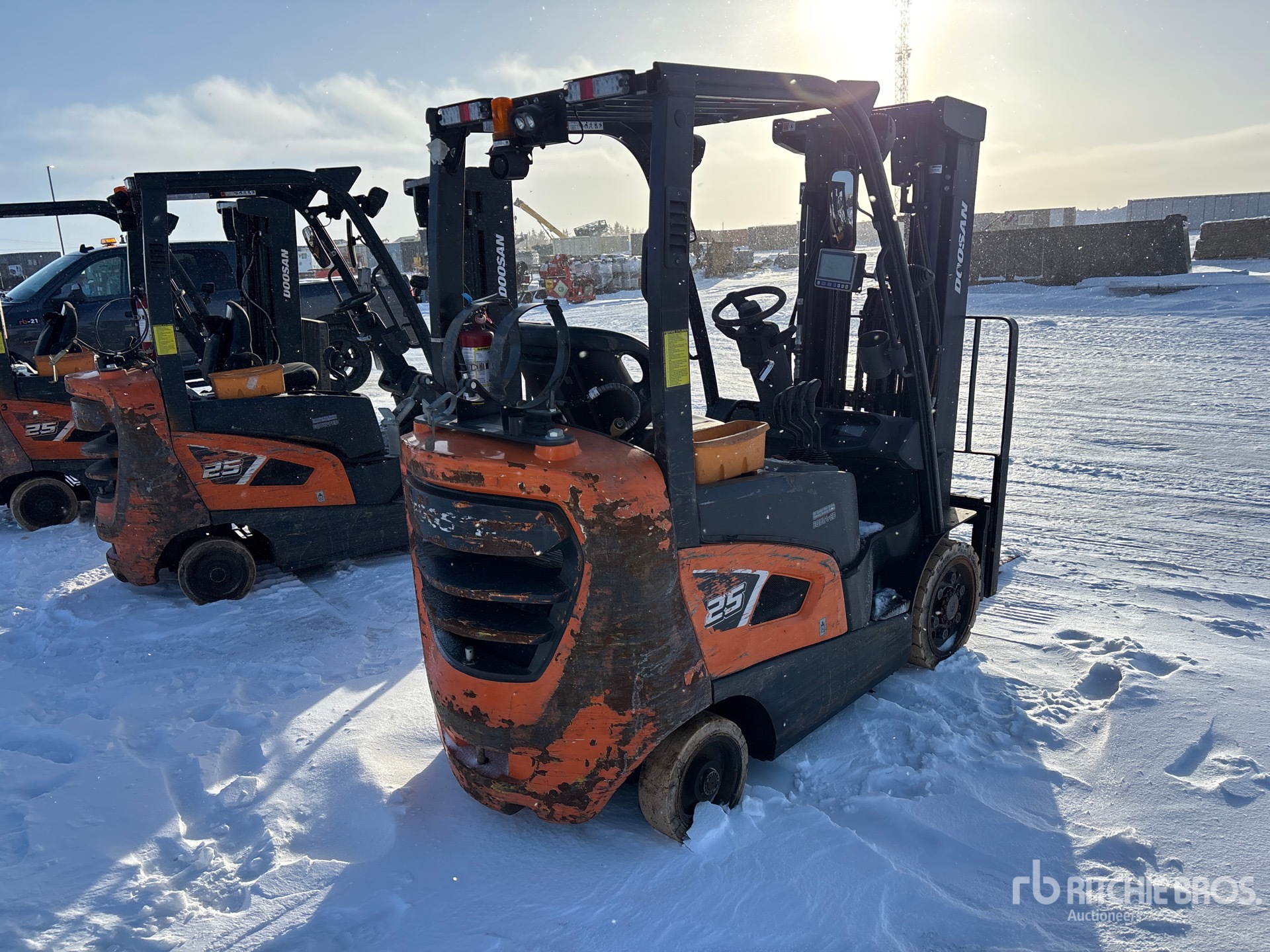 General Appearance with Imagen: esquina trasera derecha