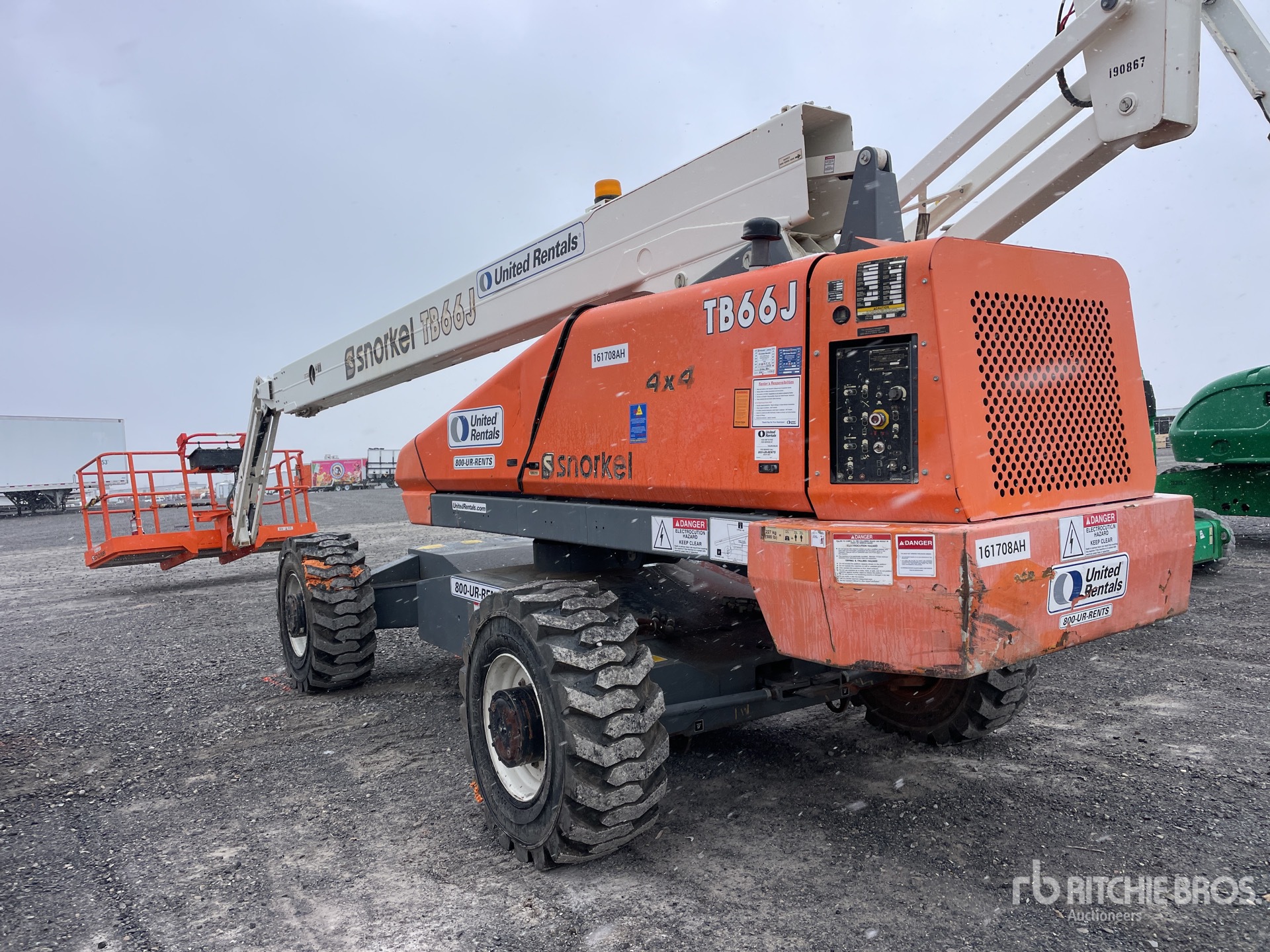 General Appearance with Picture, Left Rear Corner