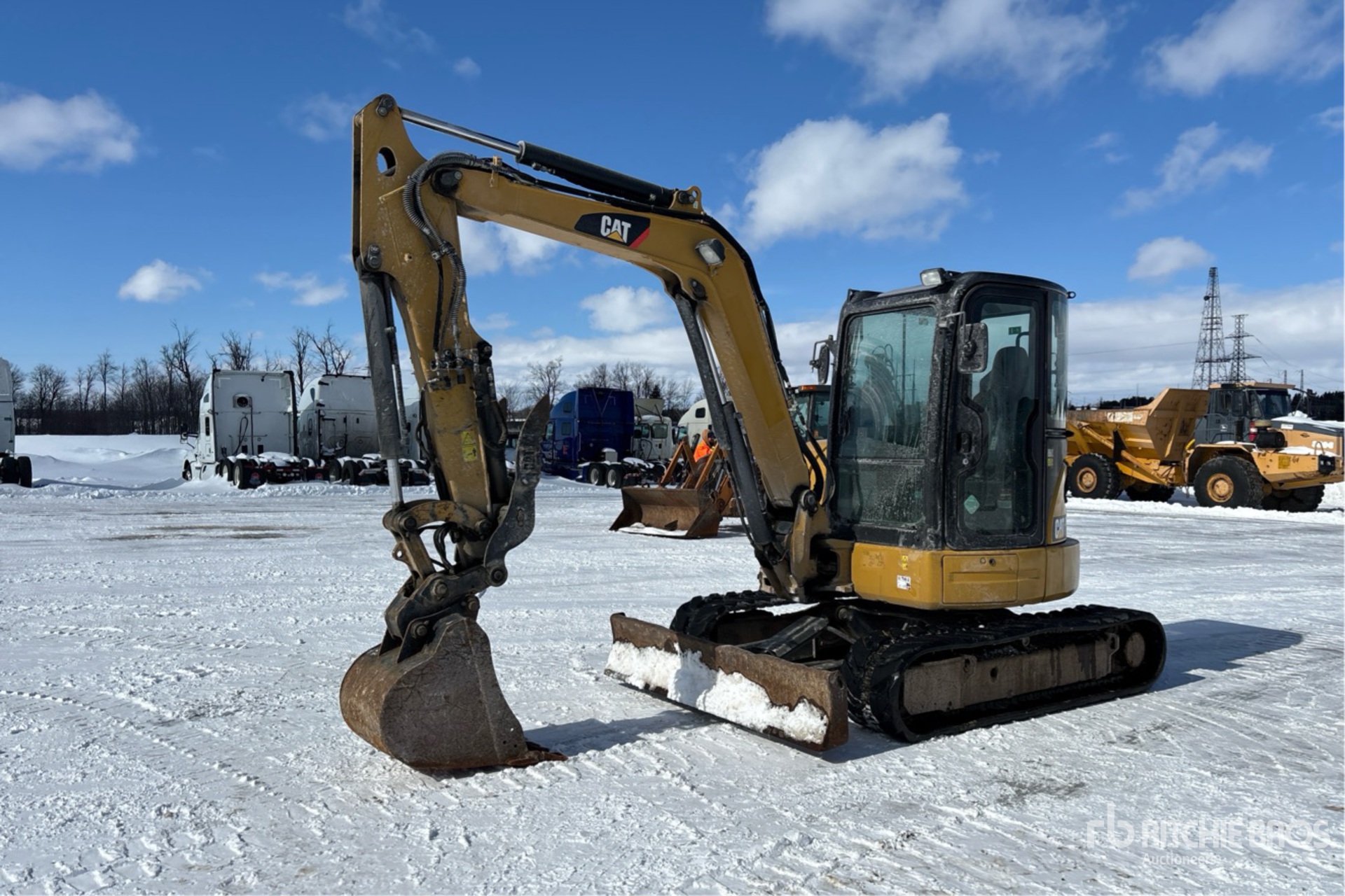 General Appearance with Picture, Left Front Corner