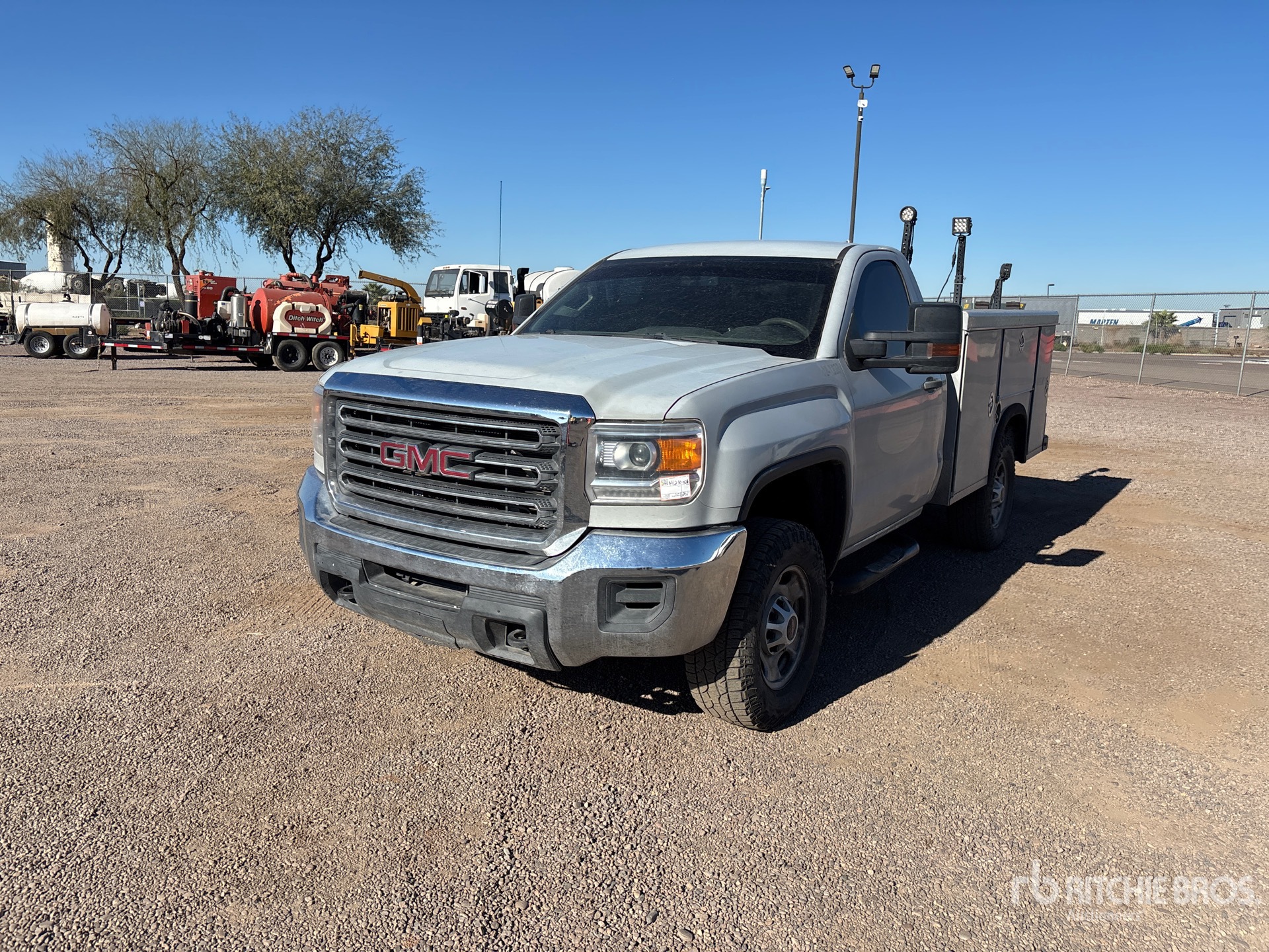 General Appearance with Image, coin avant gauche