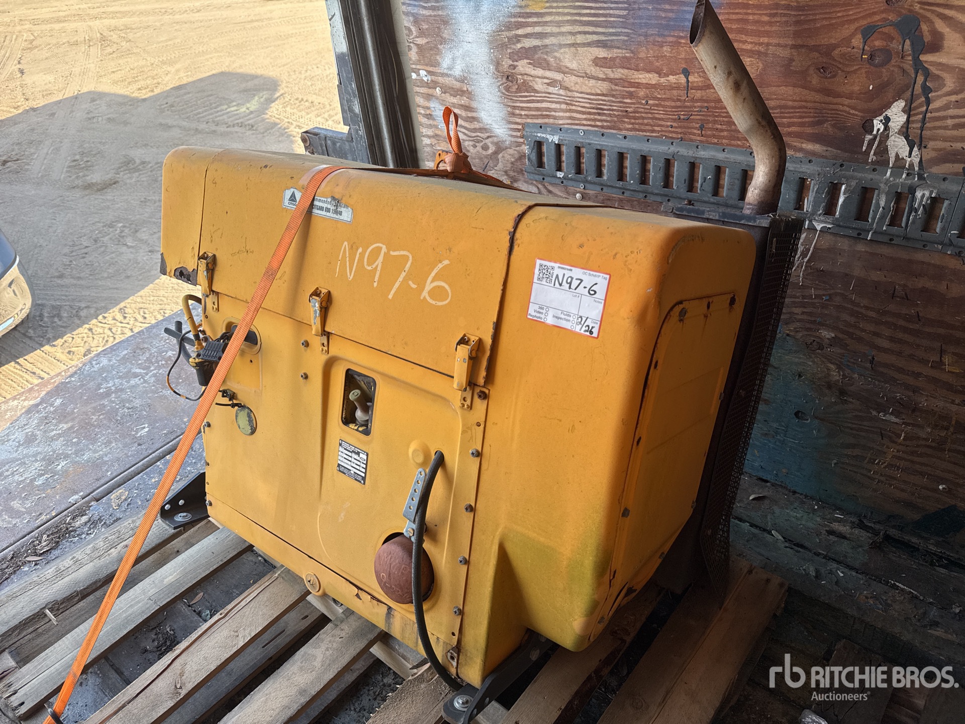 General Appearance with Picture, Left Rear Corner