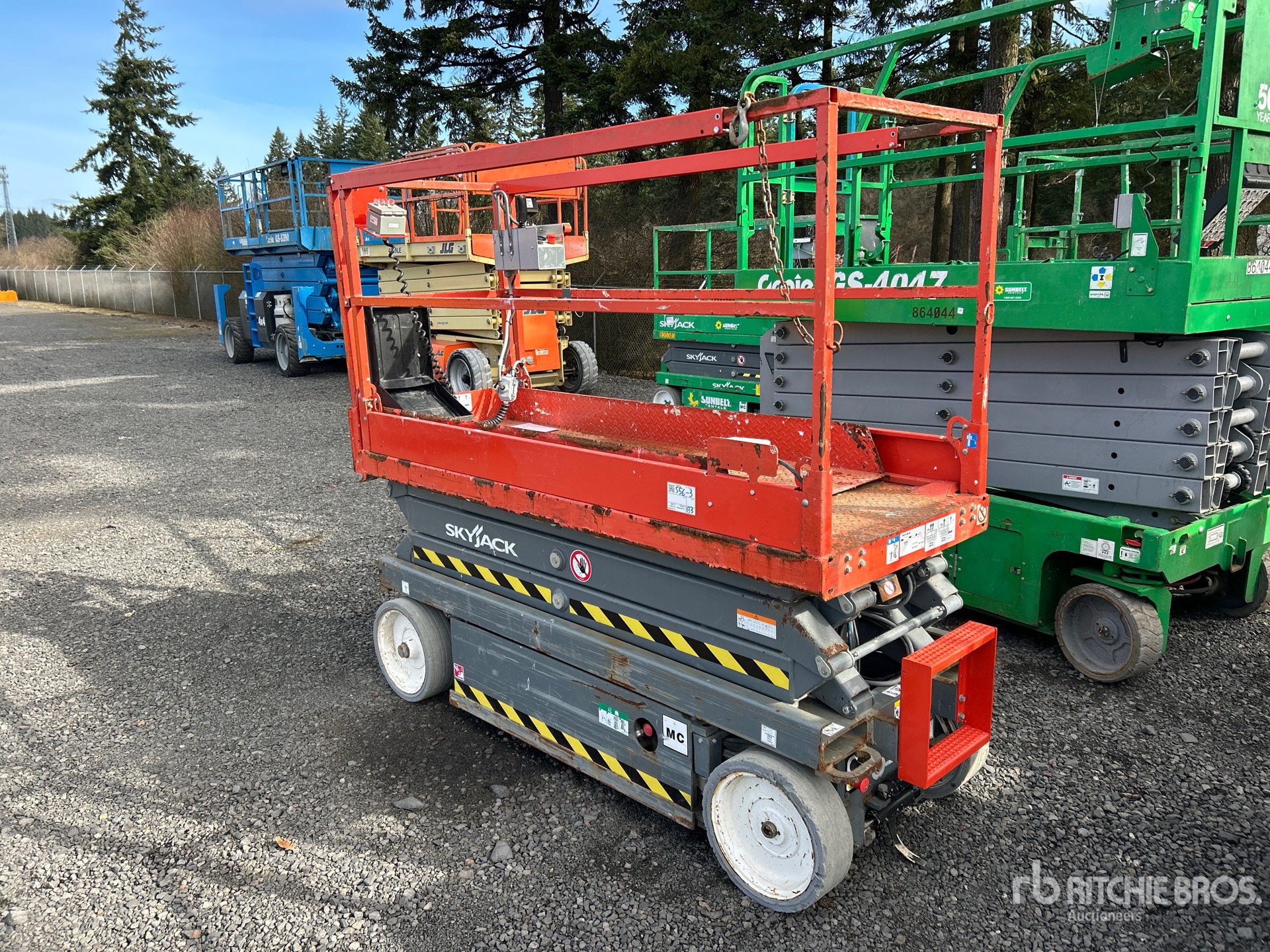 General Appearance with Picture, Left Rear Corner