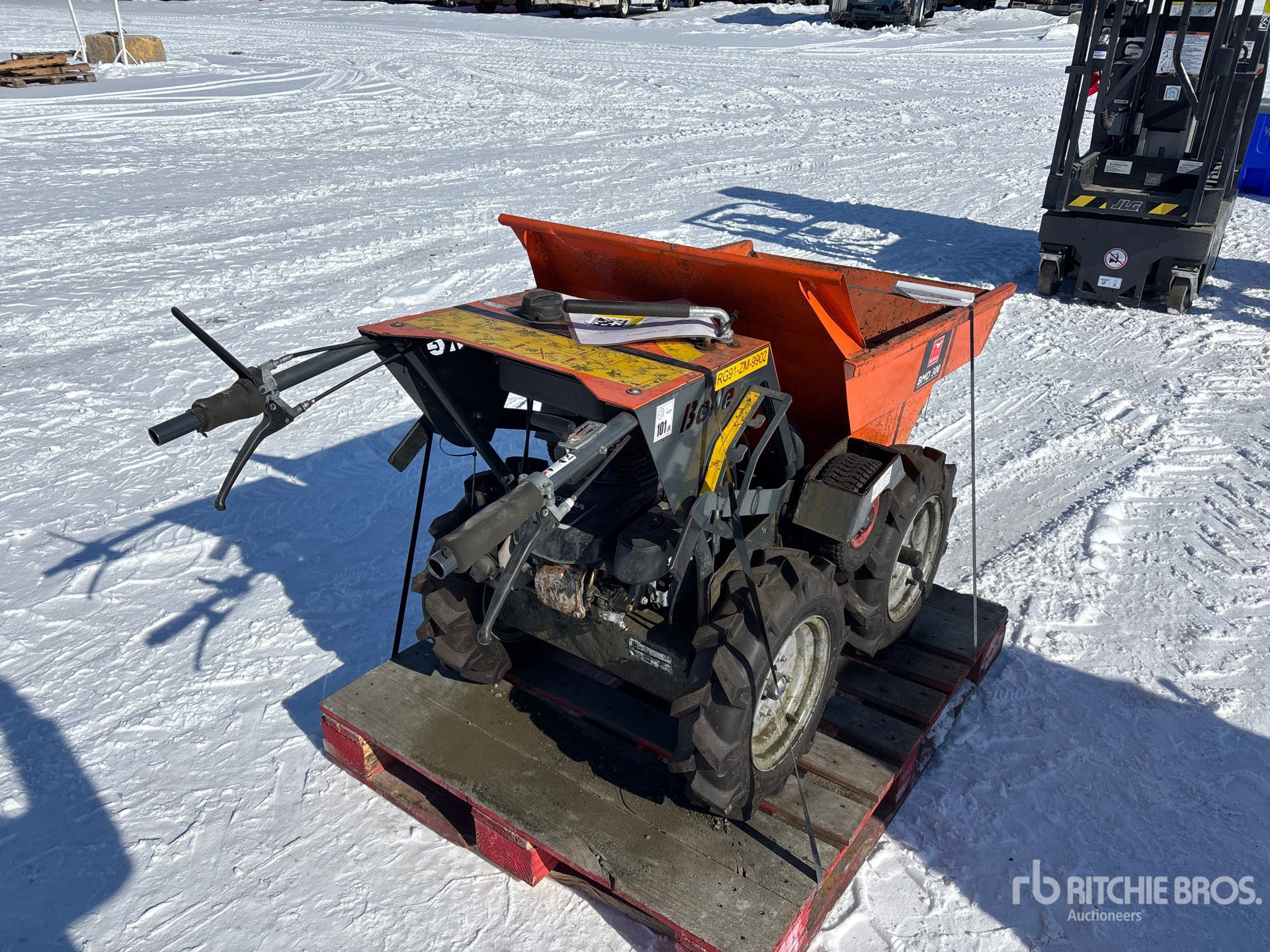 General Appearance with Picture, Right Rear Corner