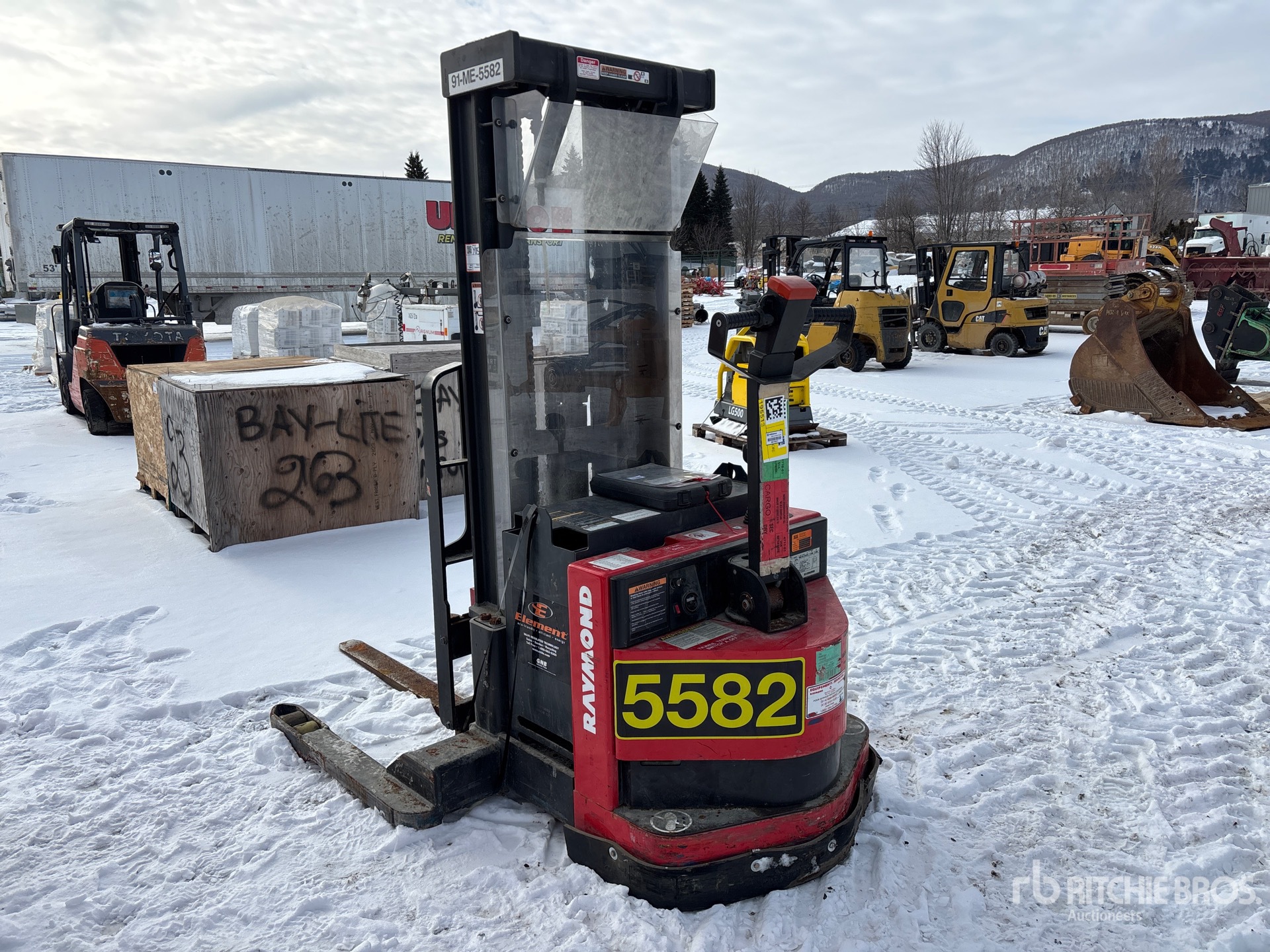 Aspect général with Image, coin arrière gauche