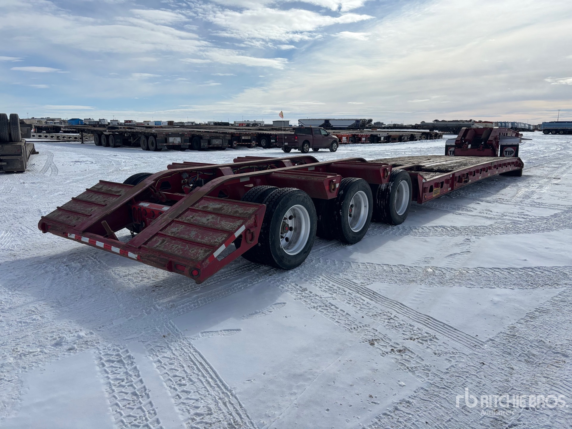 General Appearance with Foto, angolo anteriore sinistro