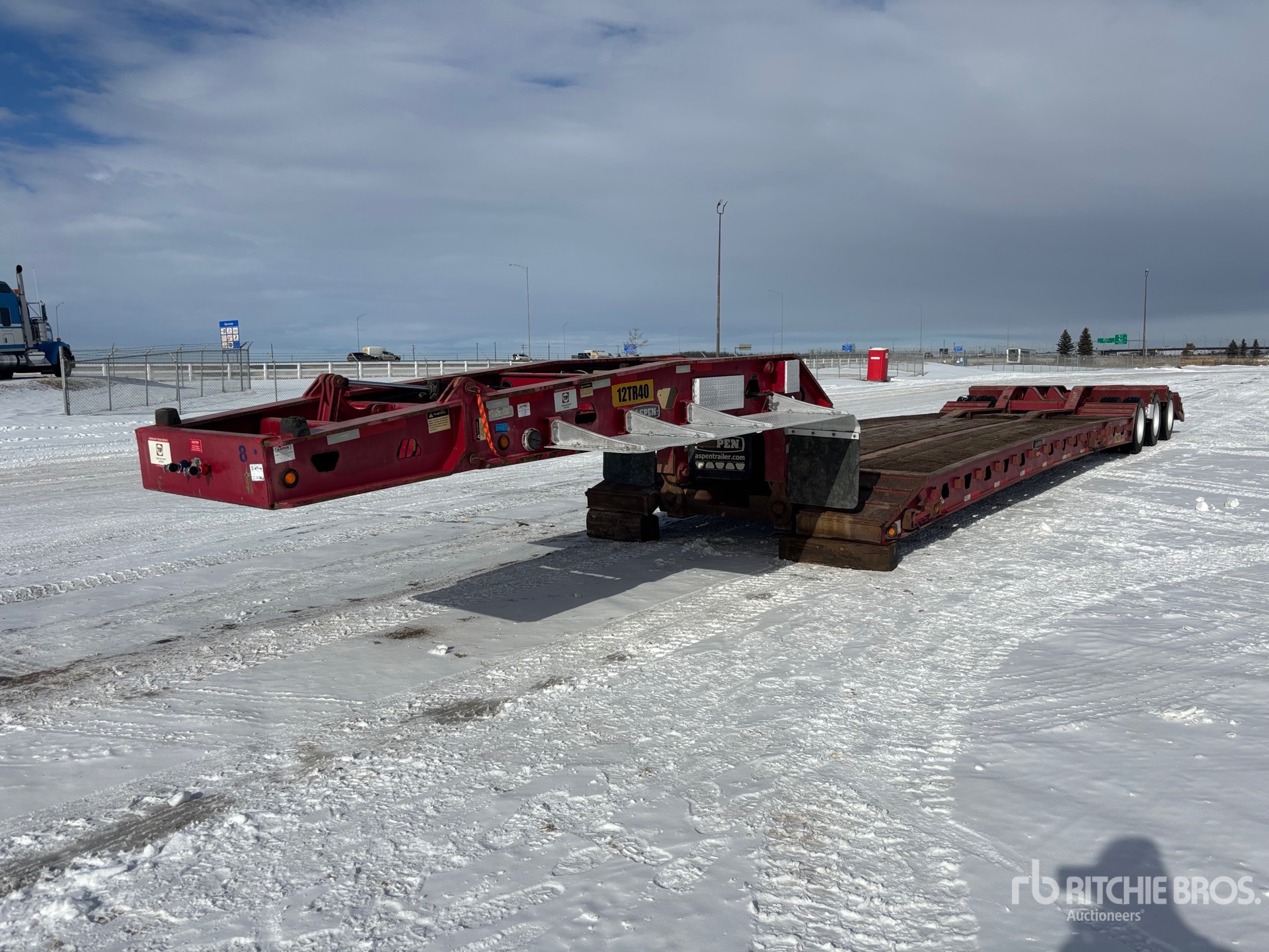 General Appearance with Foto, angolo anteriore sinistro