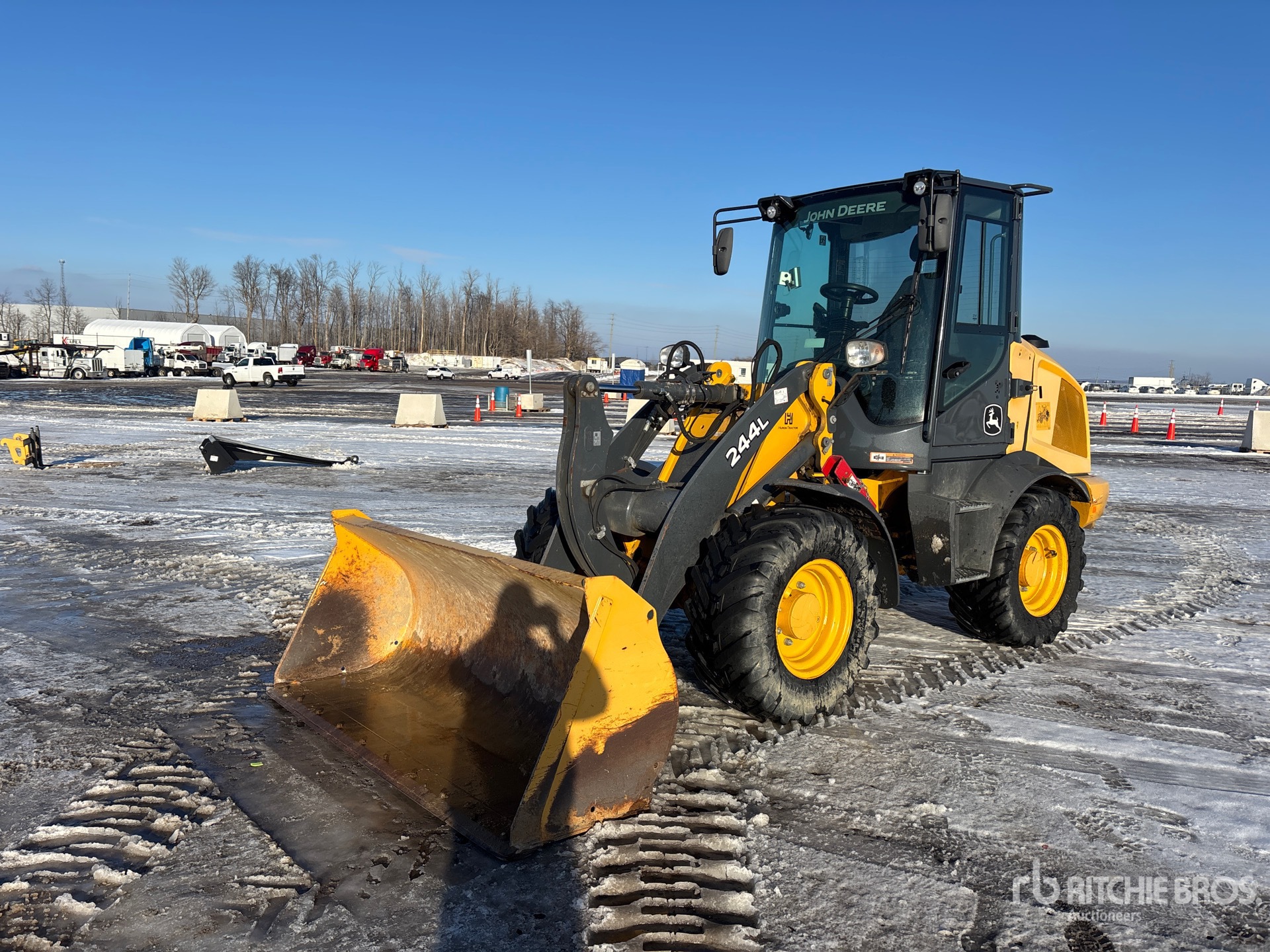 General Appearance with Picture, Left Front Corner