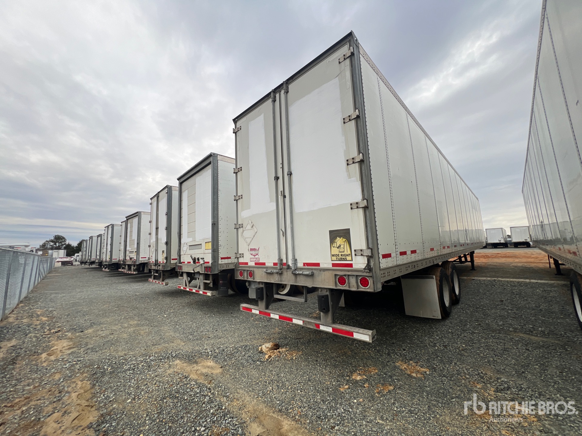 General Appearance with Imagen: esquina trasera derecha