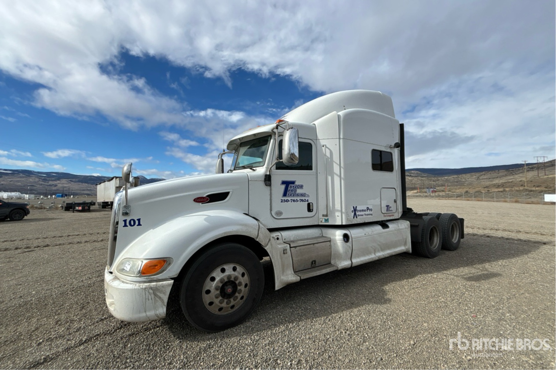 General Appearance with Picture, Left Front Corner