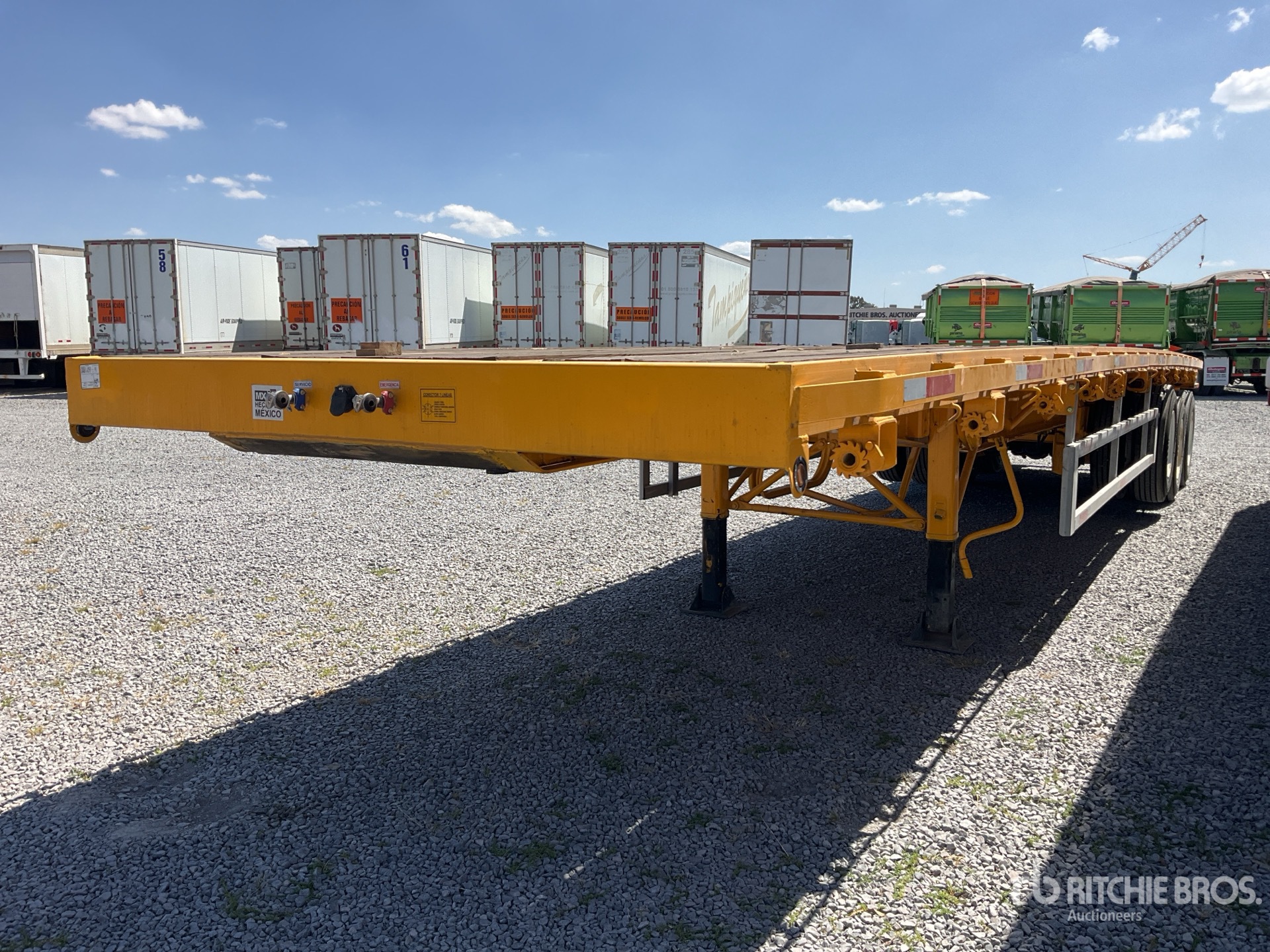 General Appearance with Foto, angolo anteriore sinistro