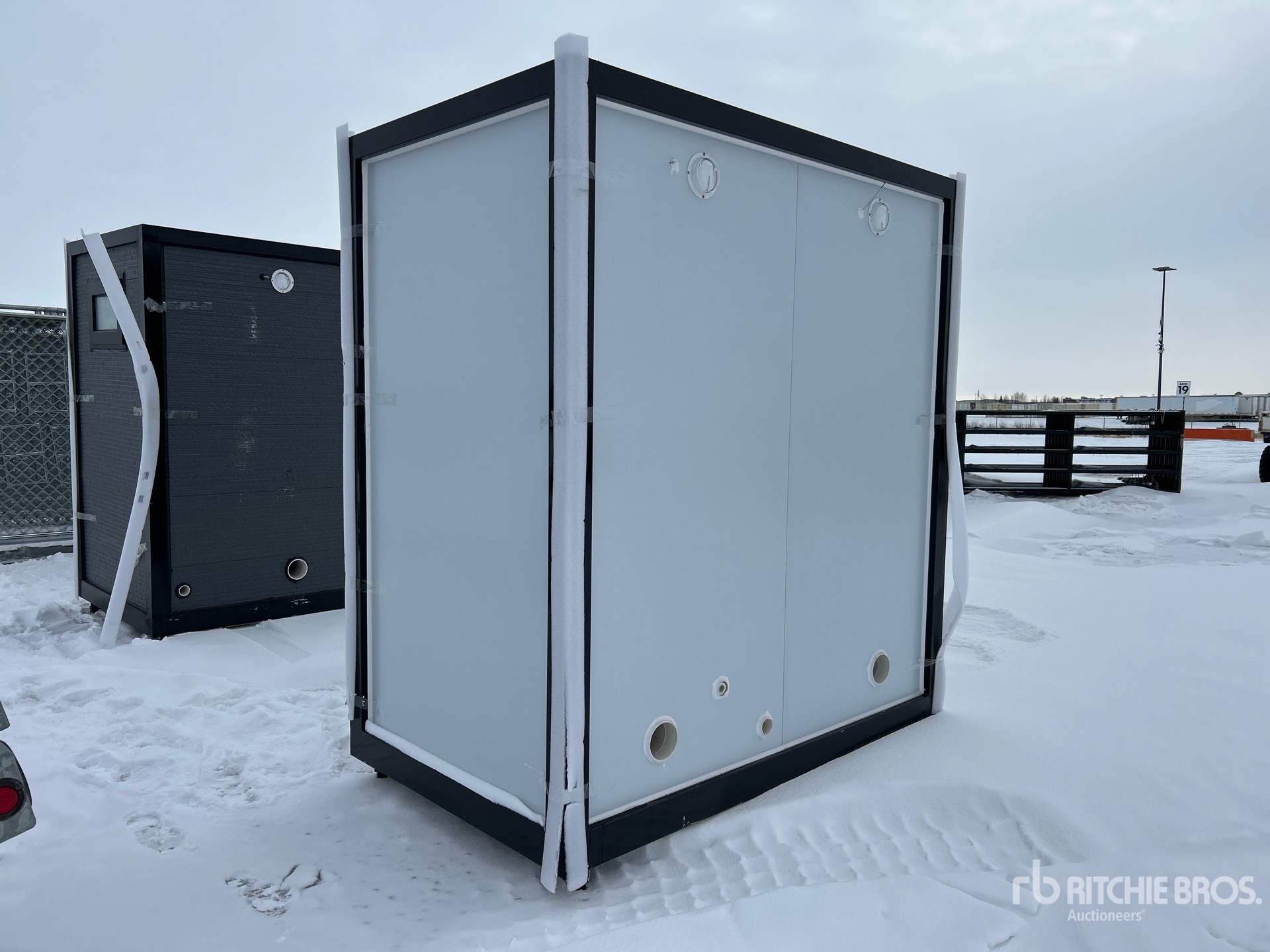 General Appearance with Picture, Left Rear Corner