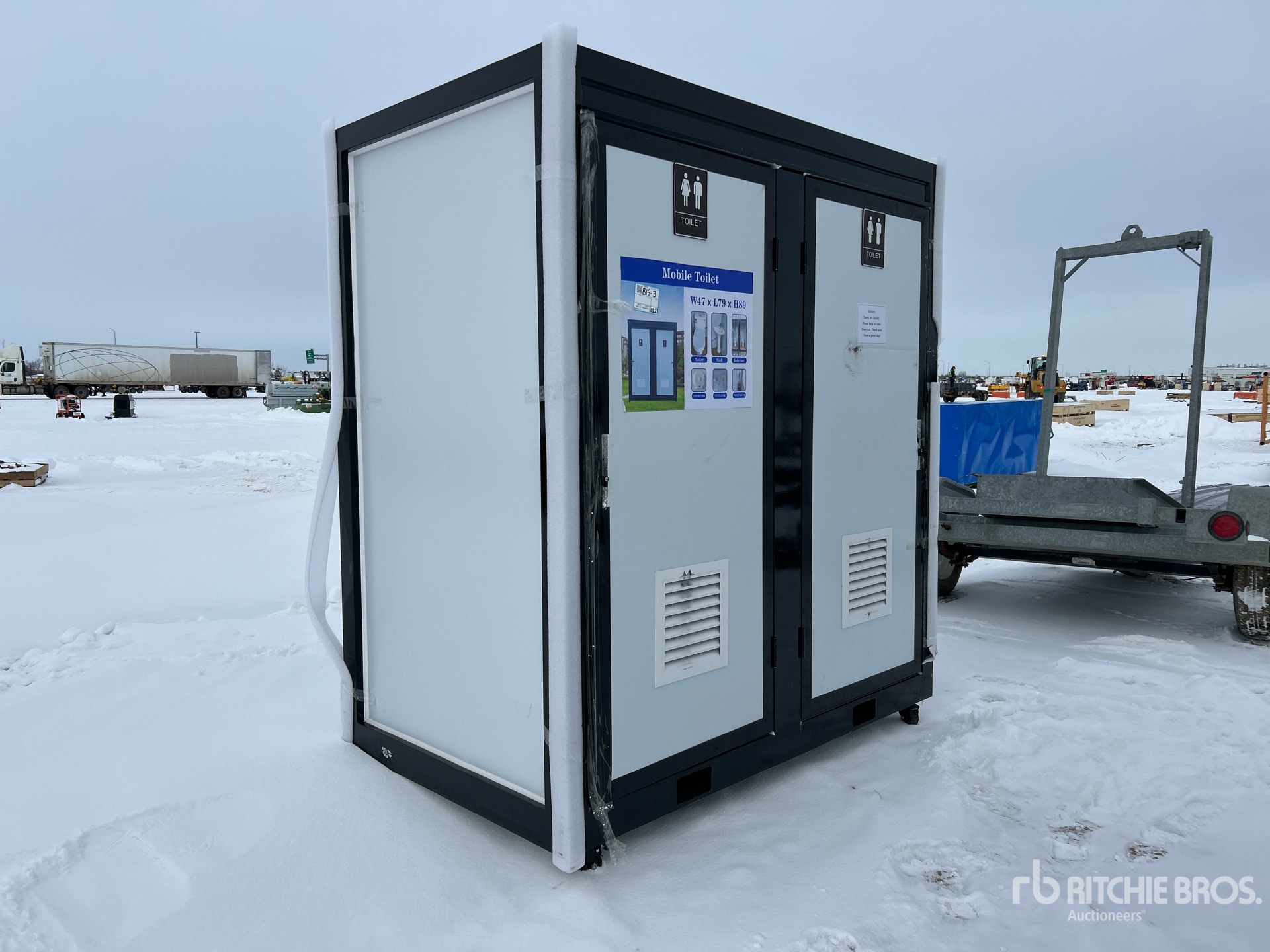 General Appearance with Picture, Right Front Corner