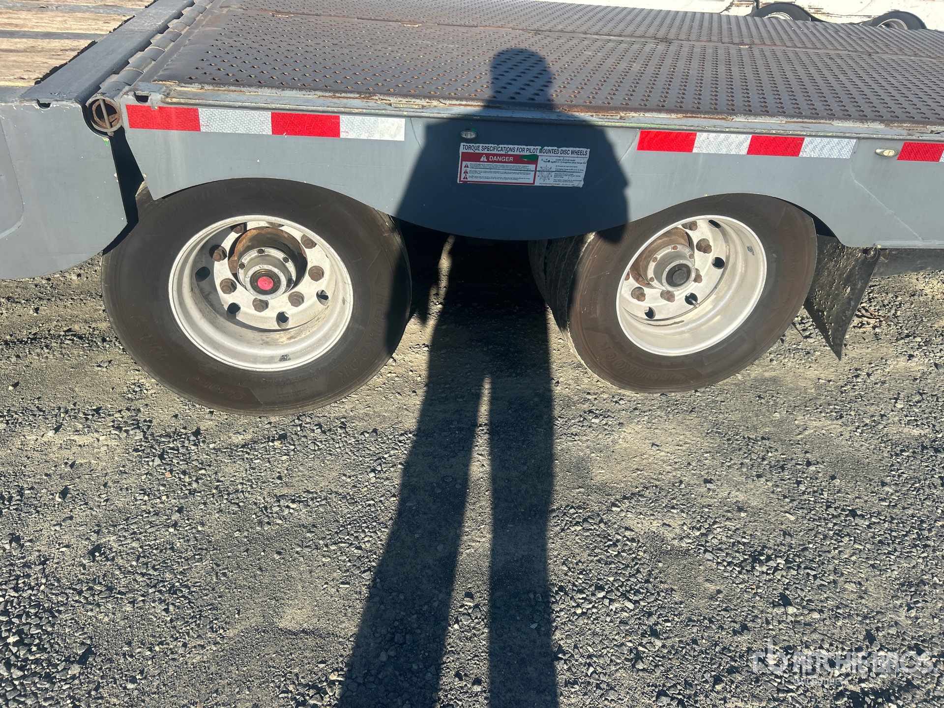 2017 Landoll 45 FT T/A