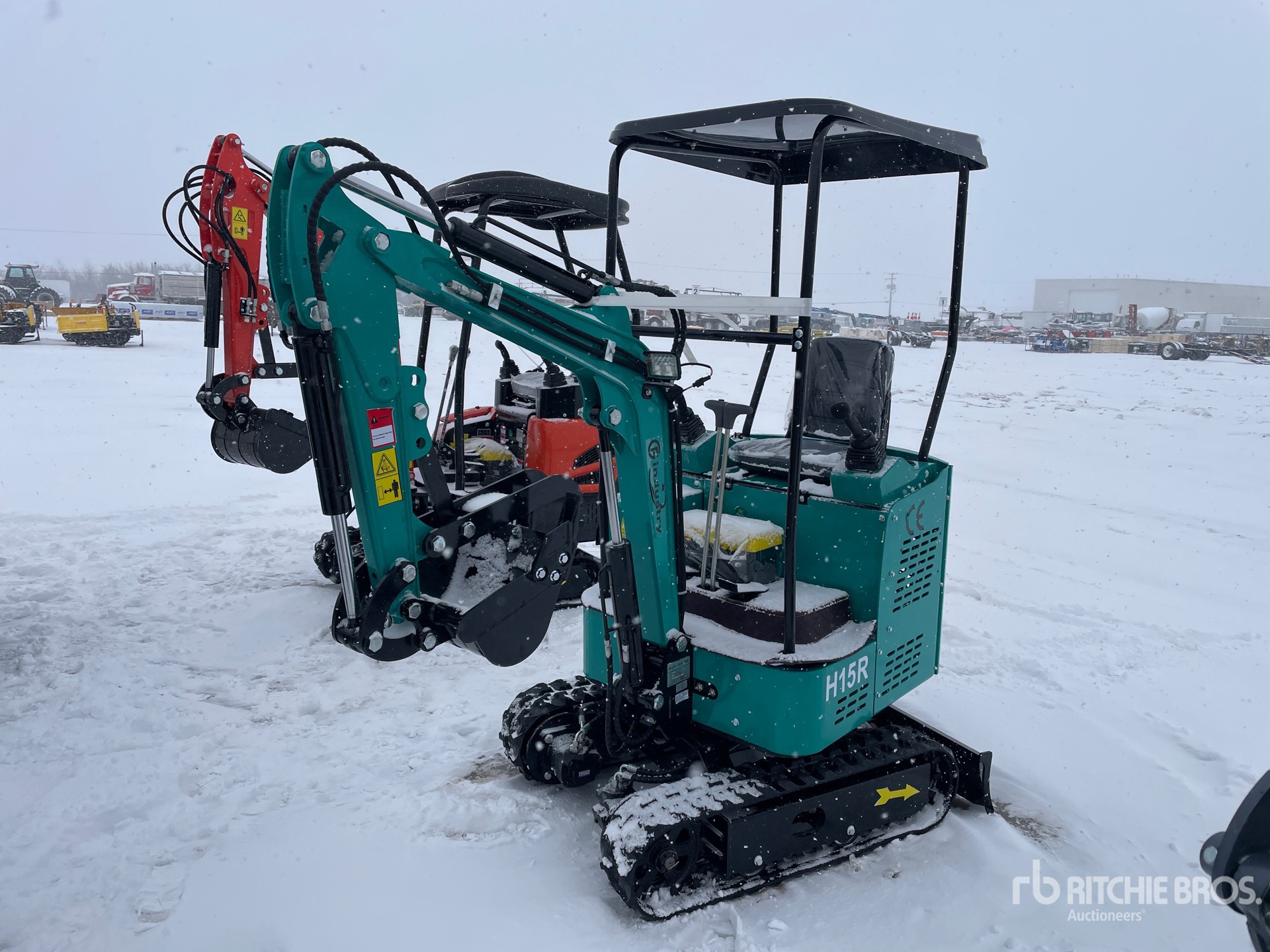 General Appearance with Picture, Left Front Corner