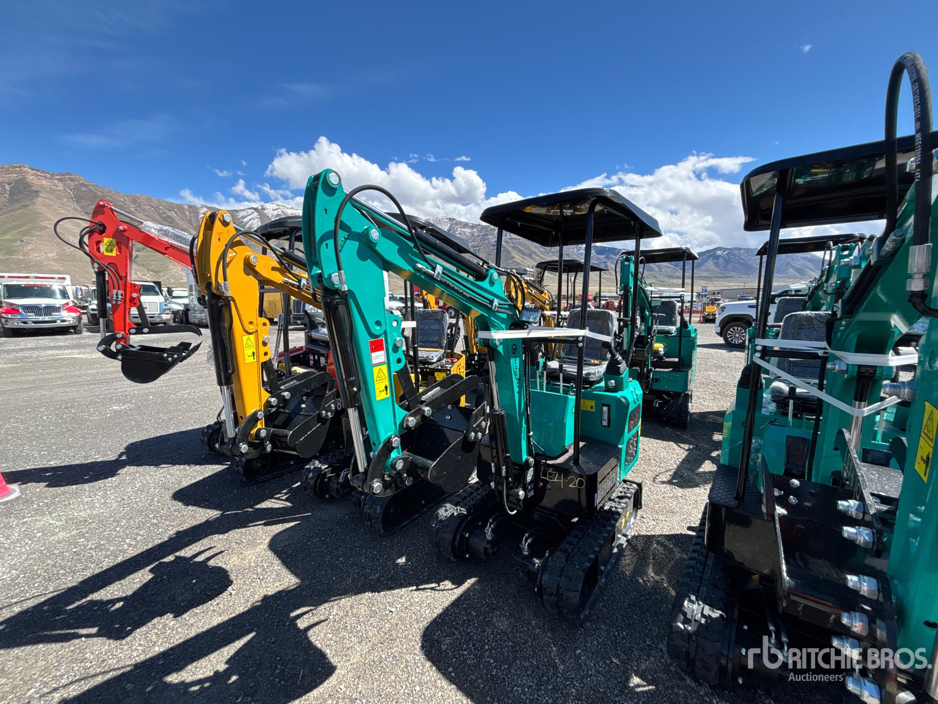 General Appearance with Picture, Left Front Corner