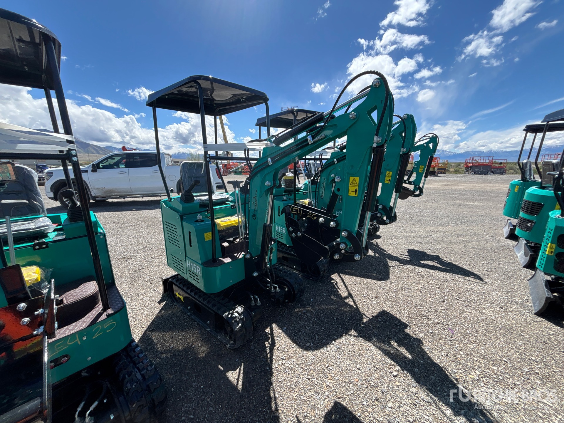 General Appearance with Picture, Right Front Corner