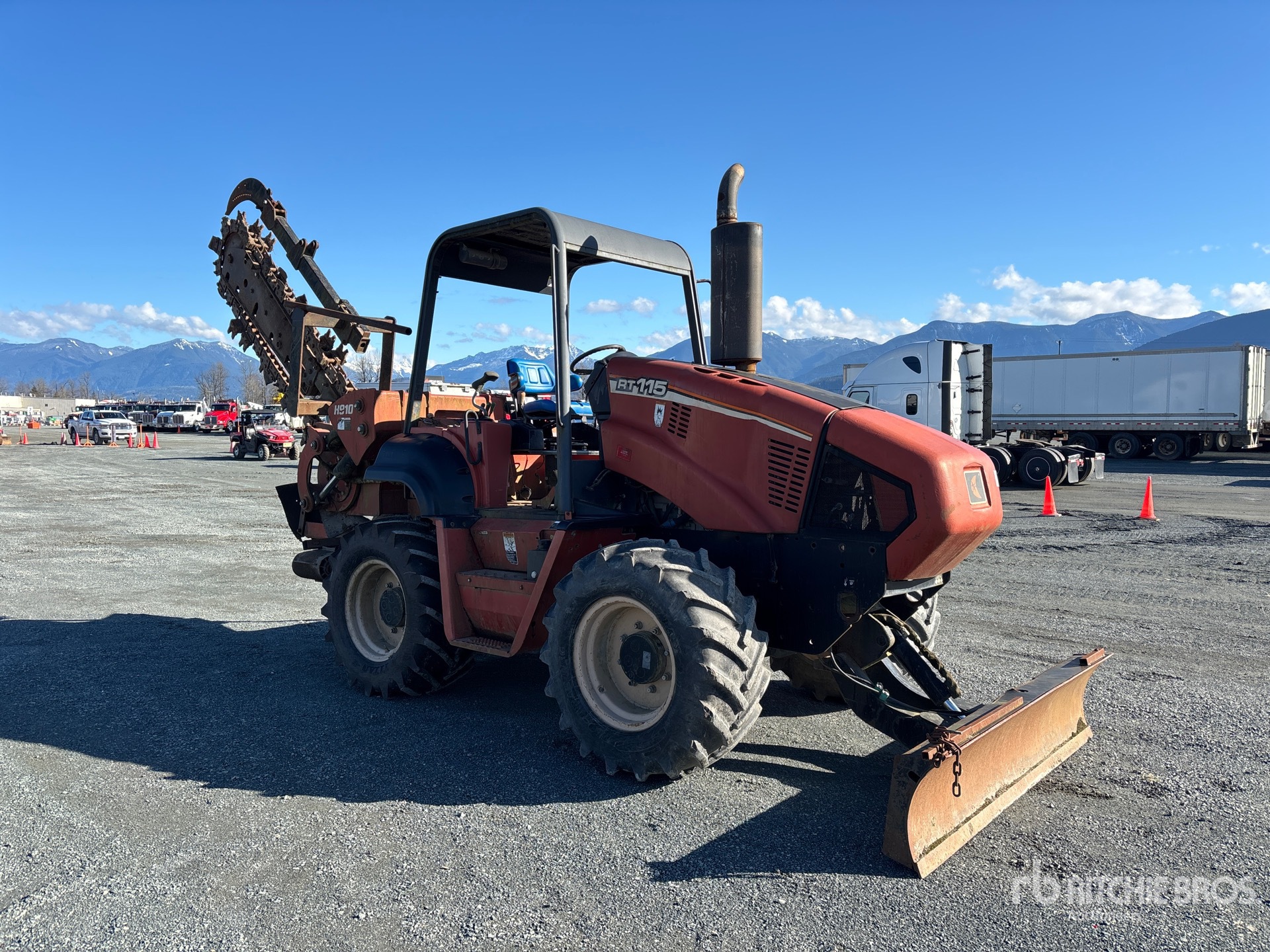 General Appearance with Picture, Right Front Corner