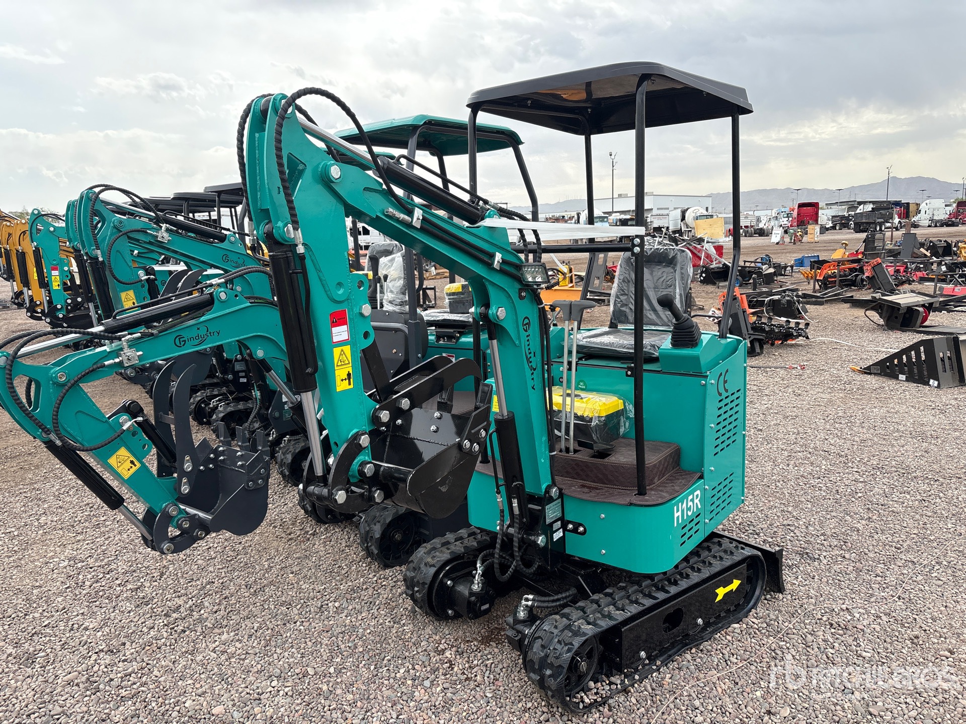 General Appearance with Picture, Left Front Corner