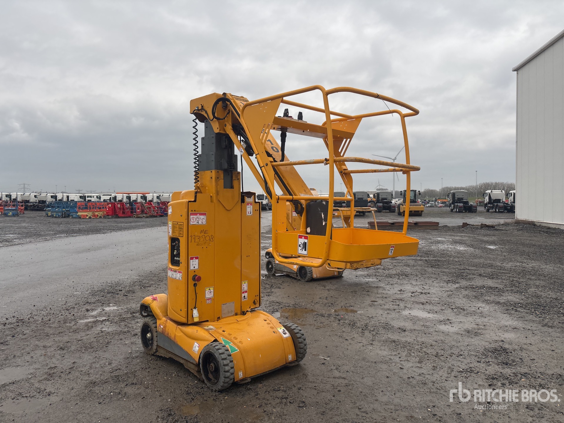 General Appearance with Imagen: esquina trasera izquierda