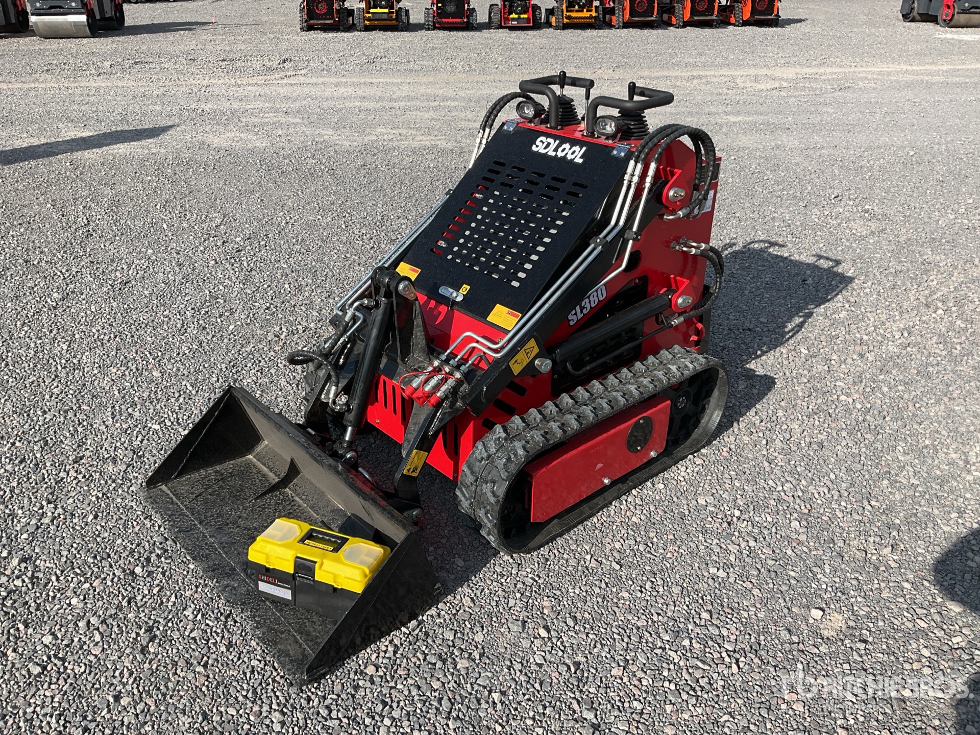 General Appearance with Featured Photo