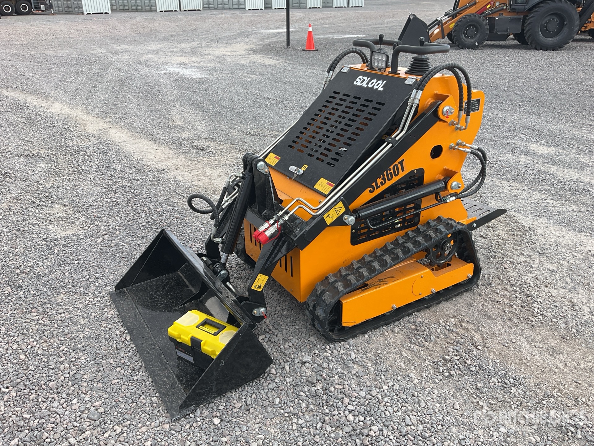 General Appearance with Featured Photo