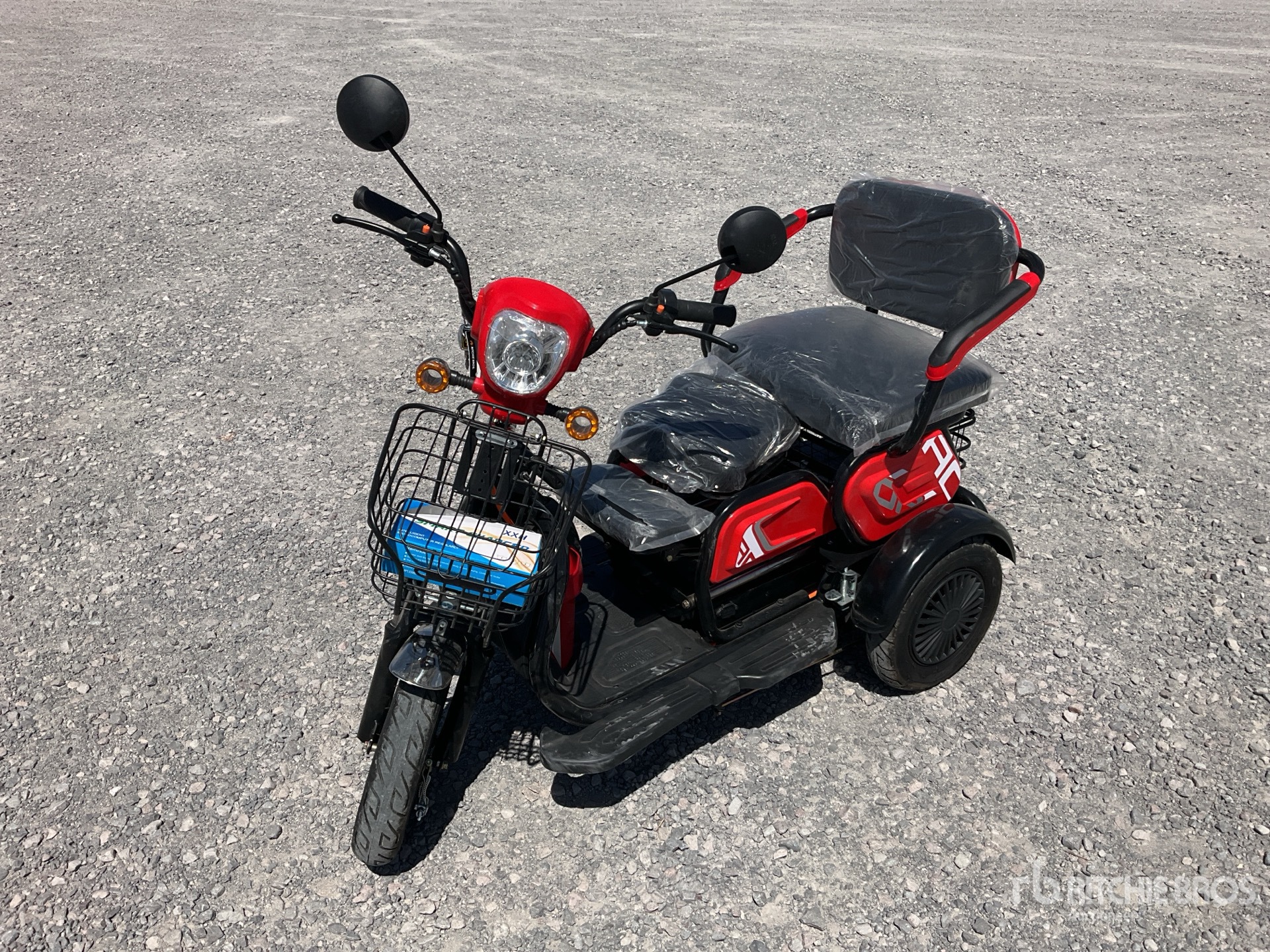 General Appearance with Featured Photo