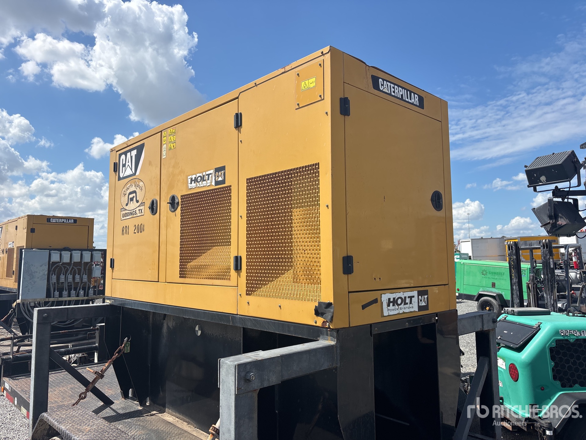 General Appearance with Foto, angolo posteriore sinistro