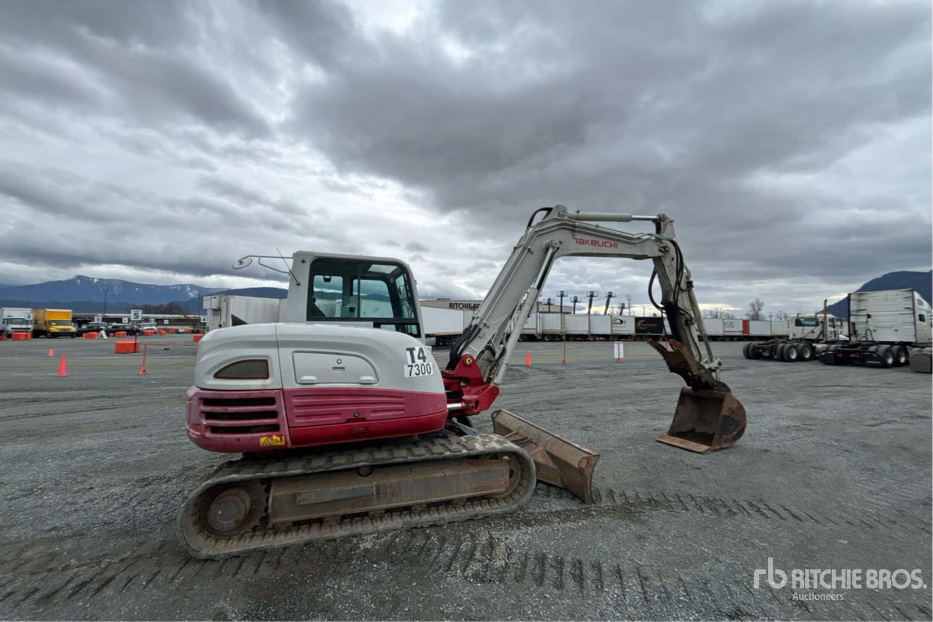 General Appearance with Imagen: esquina trasera derecha