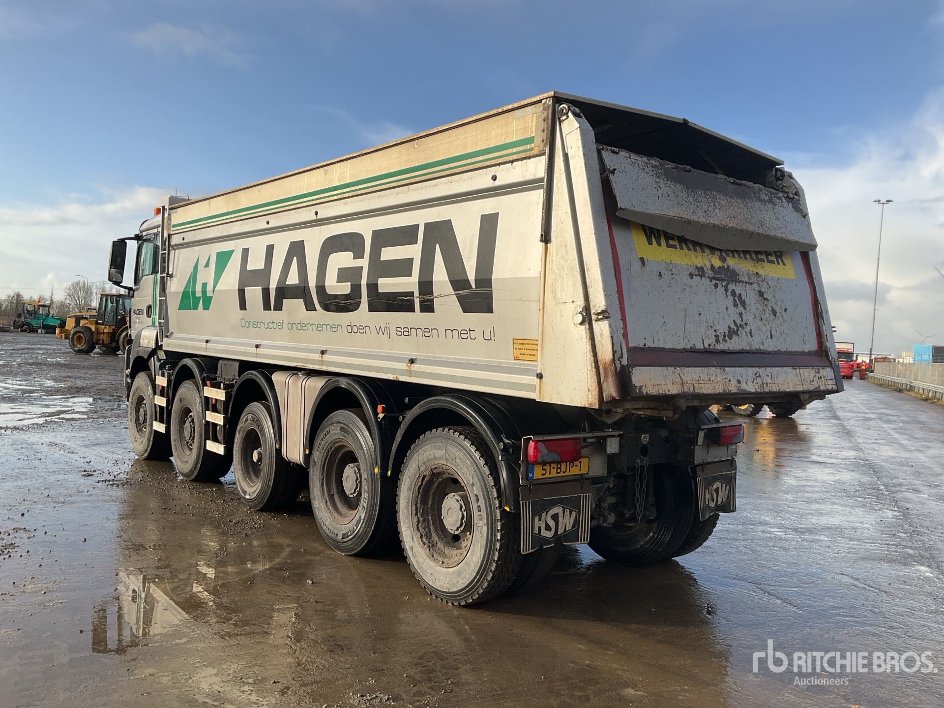 Aspect général with Image, coin arrière gauche