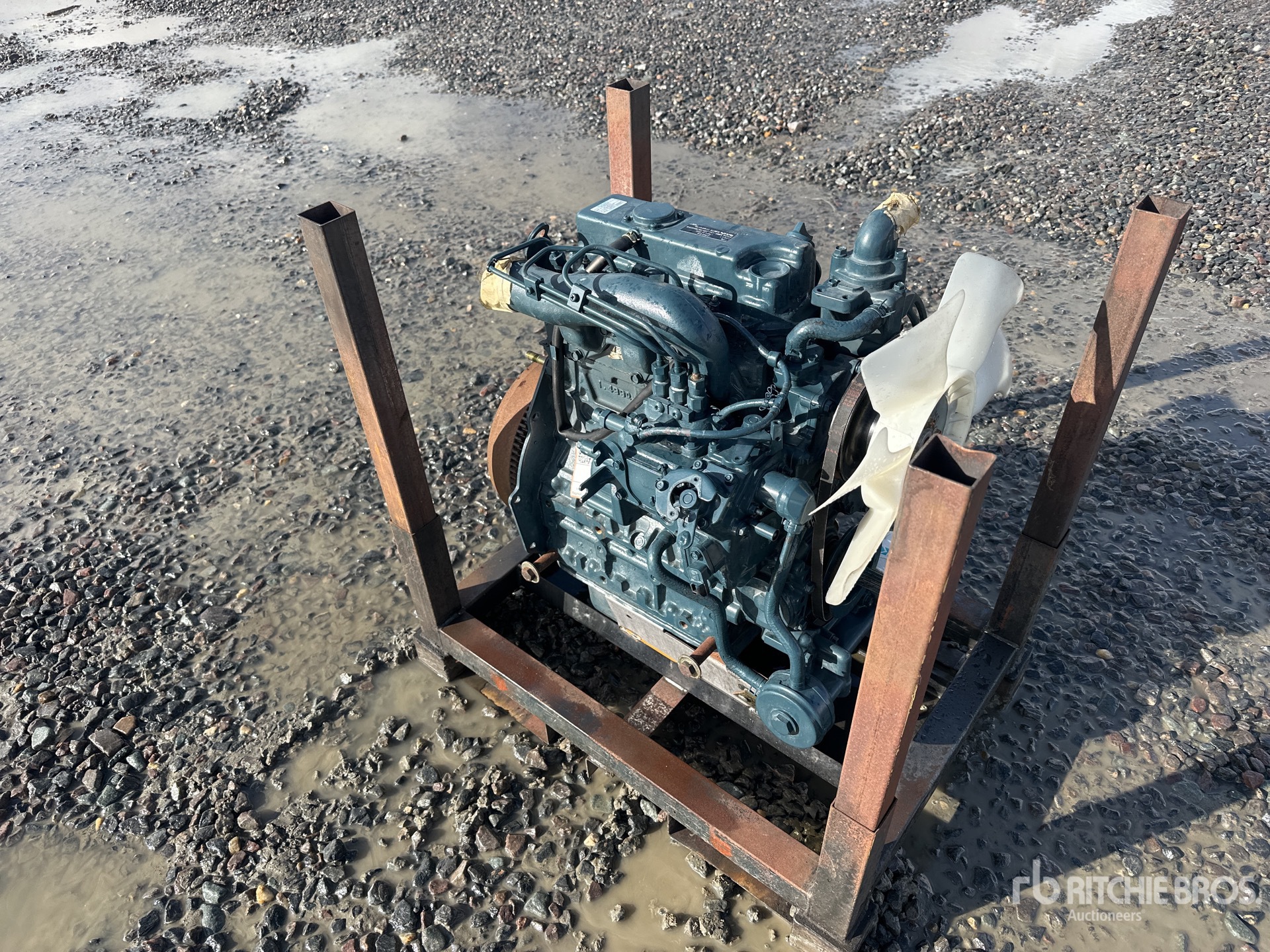 General Appearance with Picture, Right Front Corner