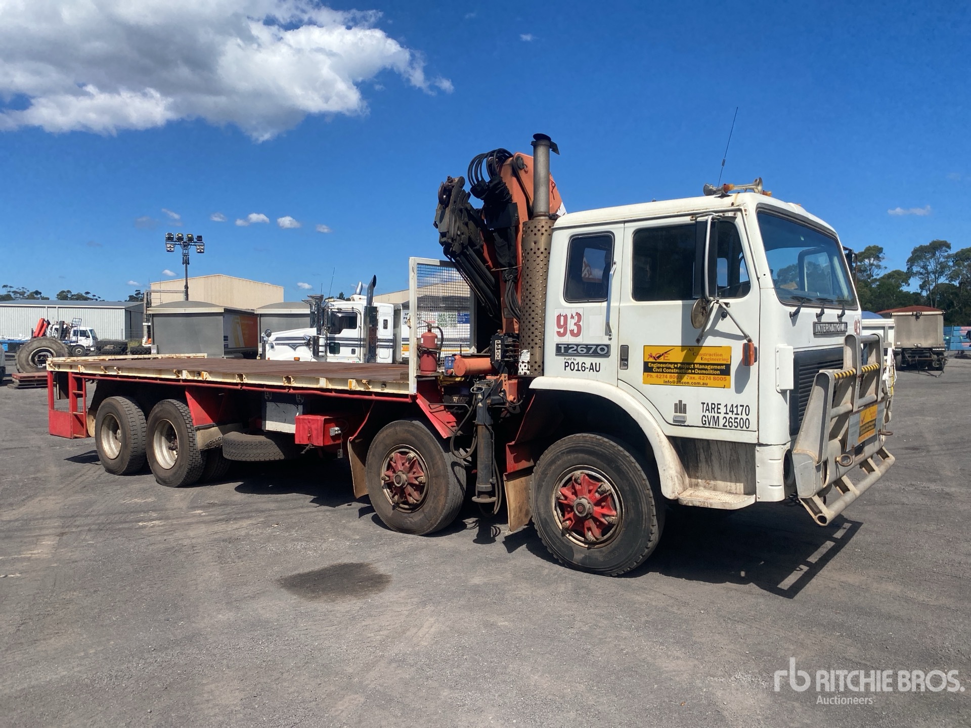 General Appearance with Picture, Left Front Corner