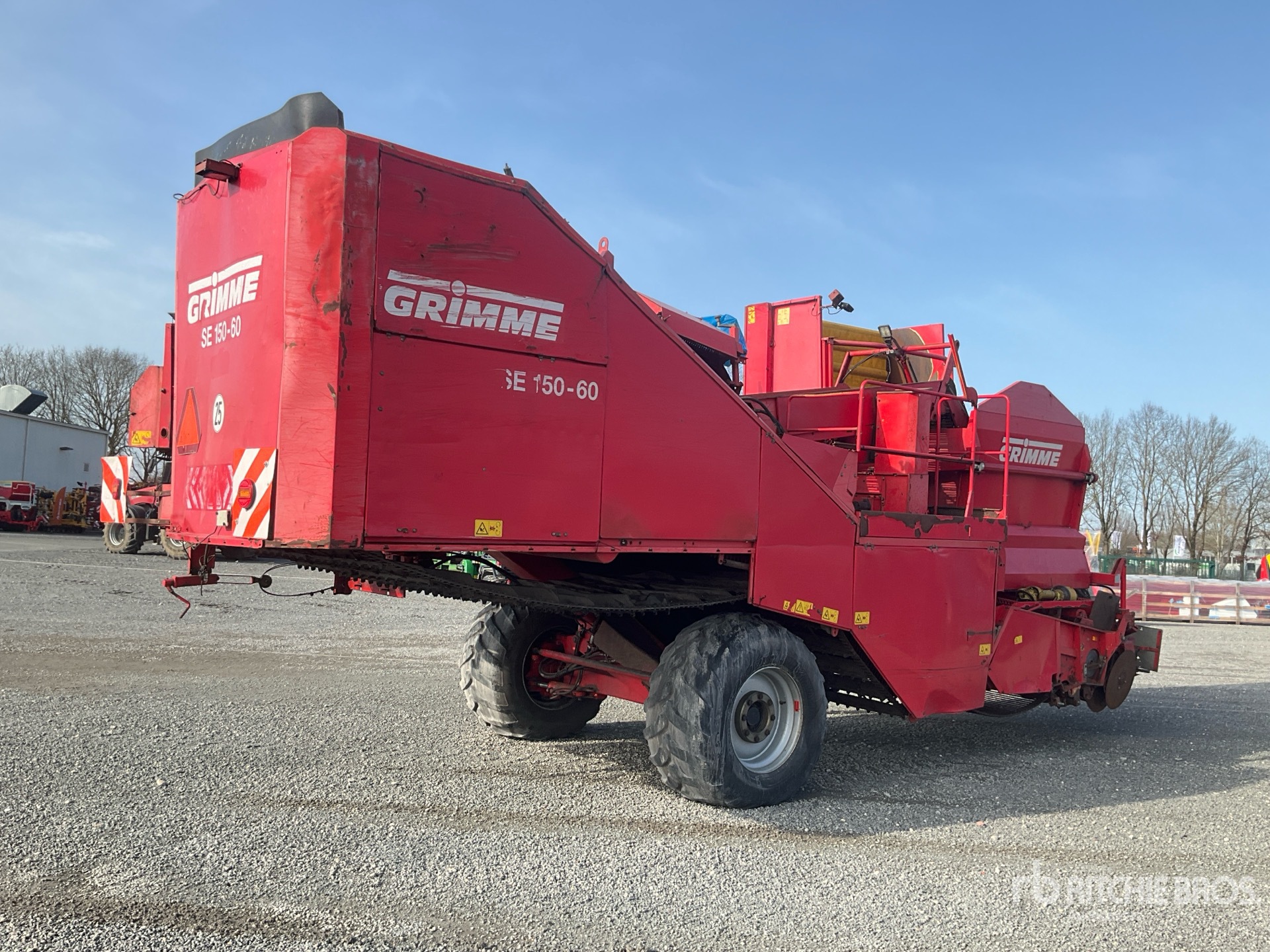 General Appearance with Picture, Right Rear Corner