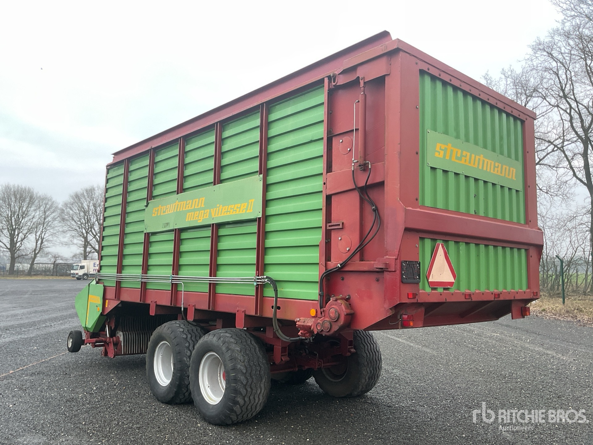 General Appearance with Imagen: esquina trasera izquierda