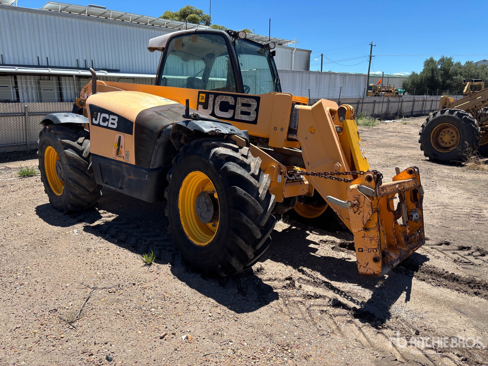 General Appearance with Picture, Right Front Corner