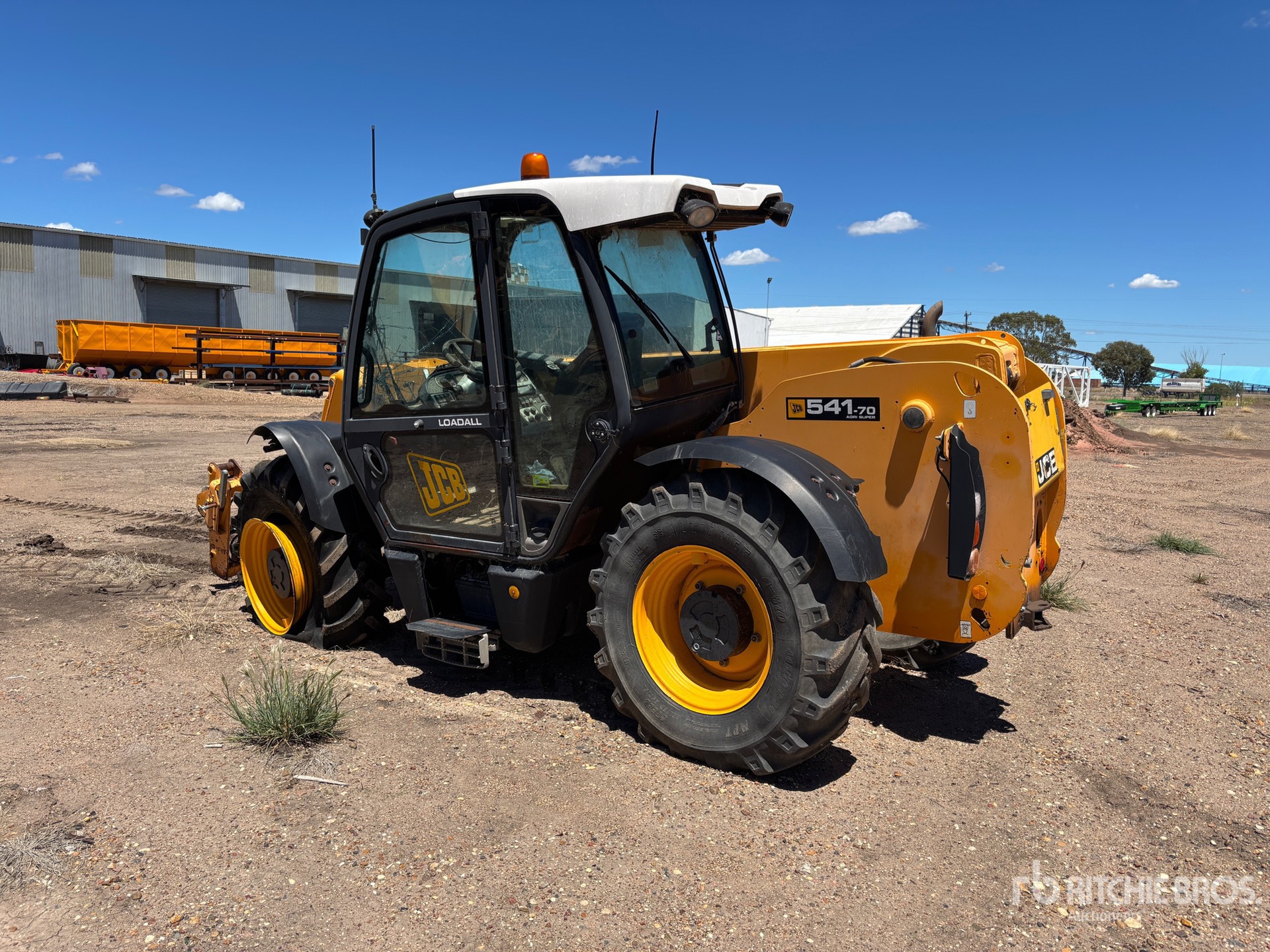 General Appearance with Picture, Left Rear Corner