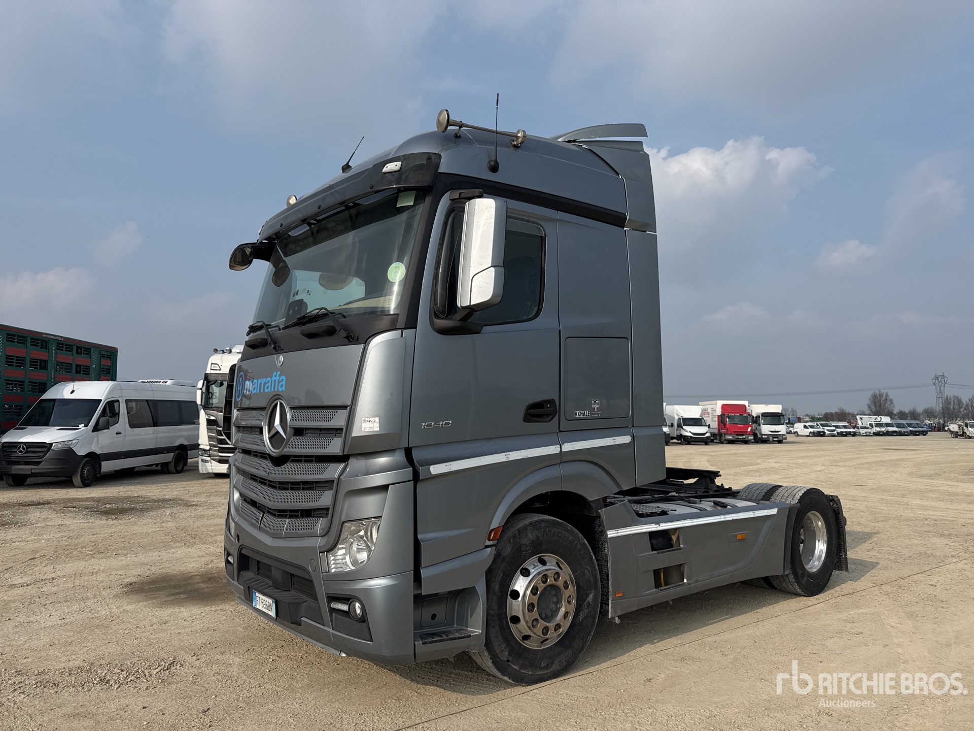 General Appearance with Picture, Left Front Corner