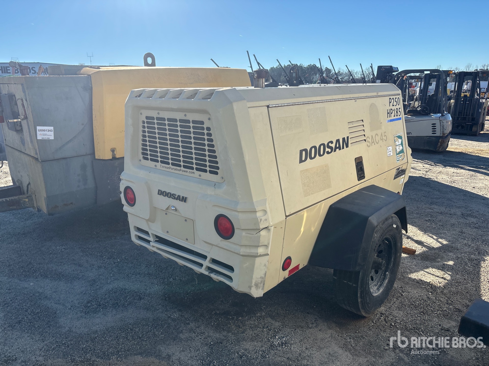 General Appearance with Bild, Ecke hinten rechts