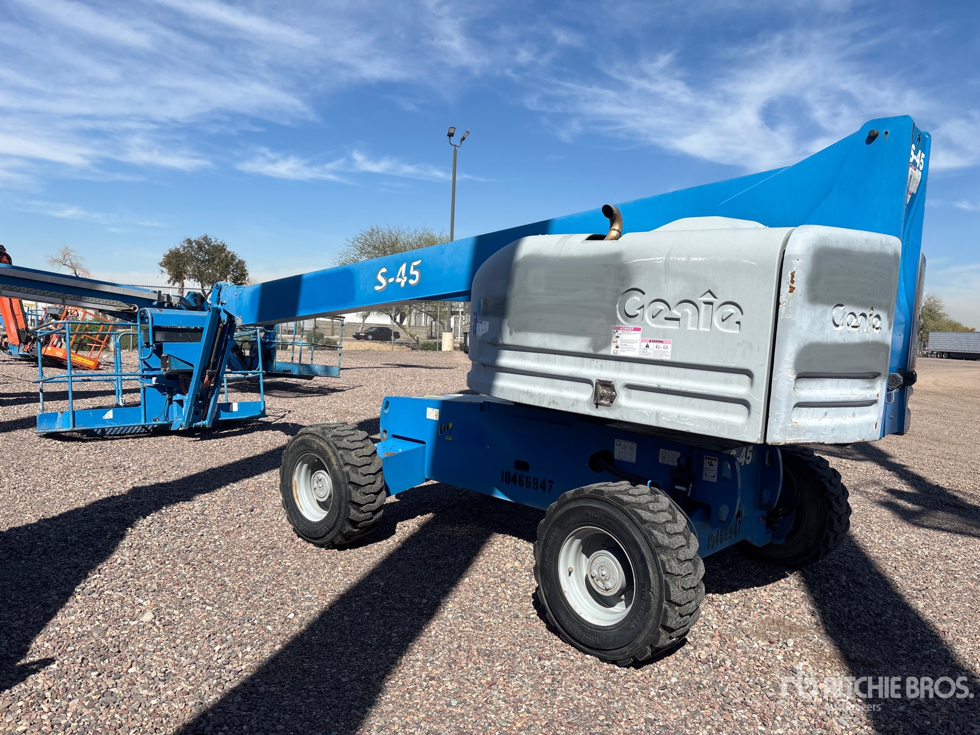 General Appearance with Bild, Ecke hinten links