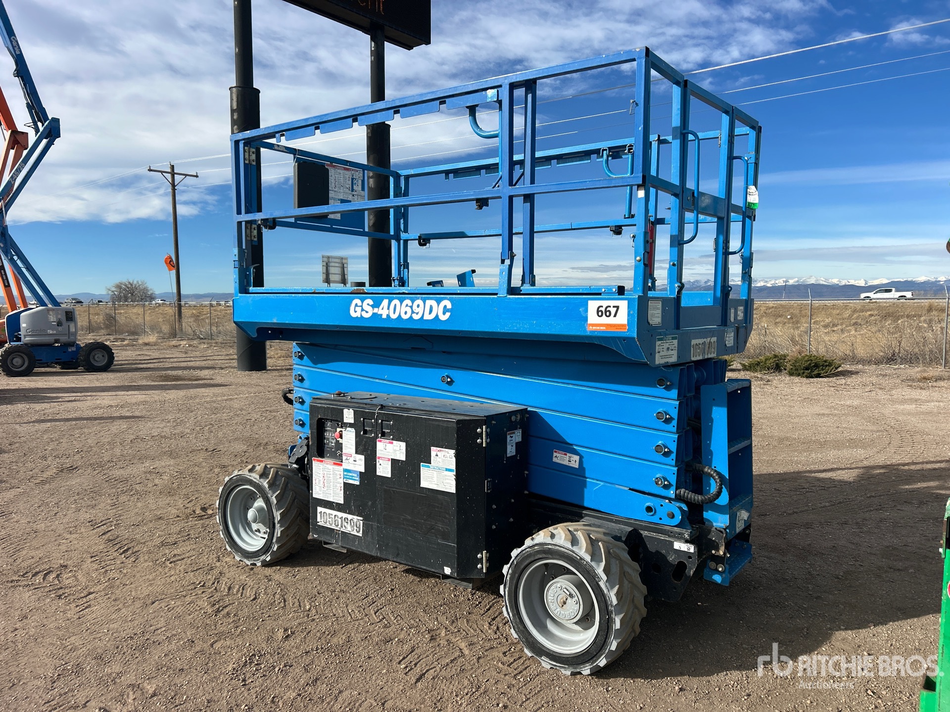 General Appearance with Picture, Right Front Corner