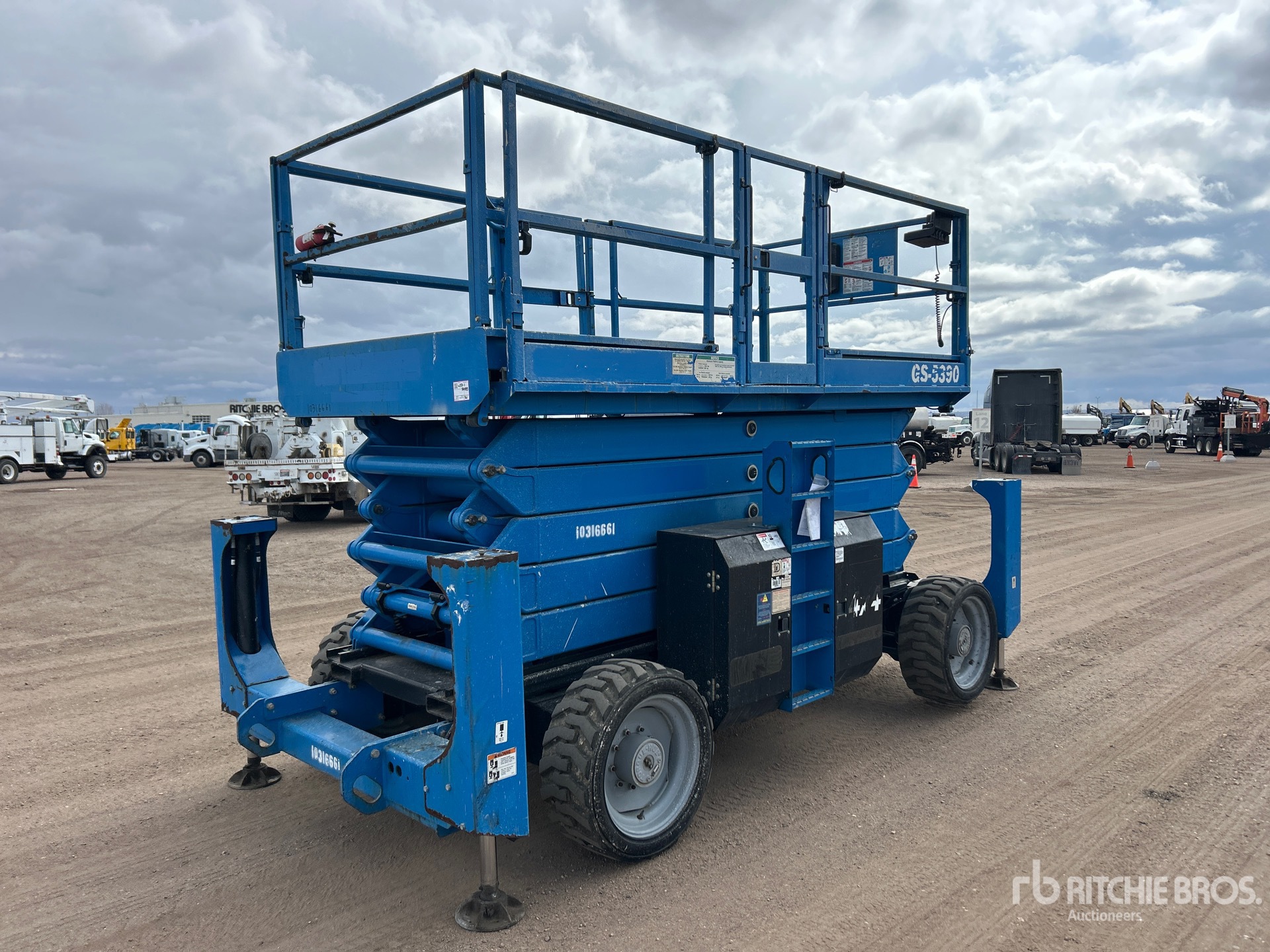 General Appearance with Bild, Ecke hinten rechts