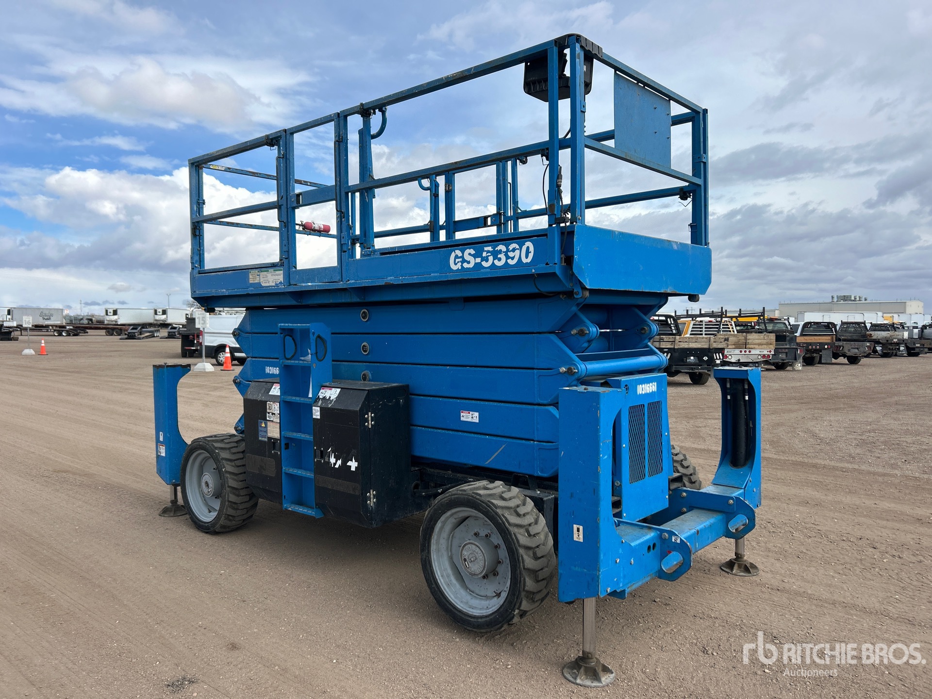 General Appearance with Bild, Ecke vorne rechts