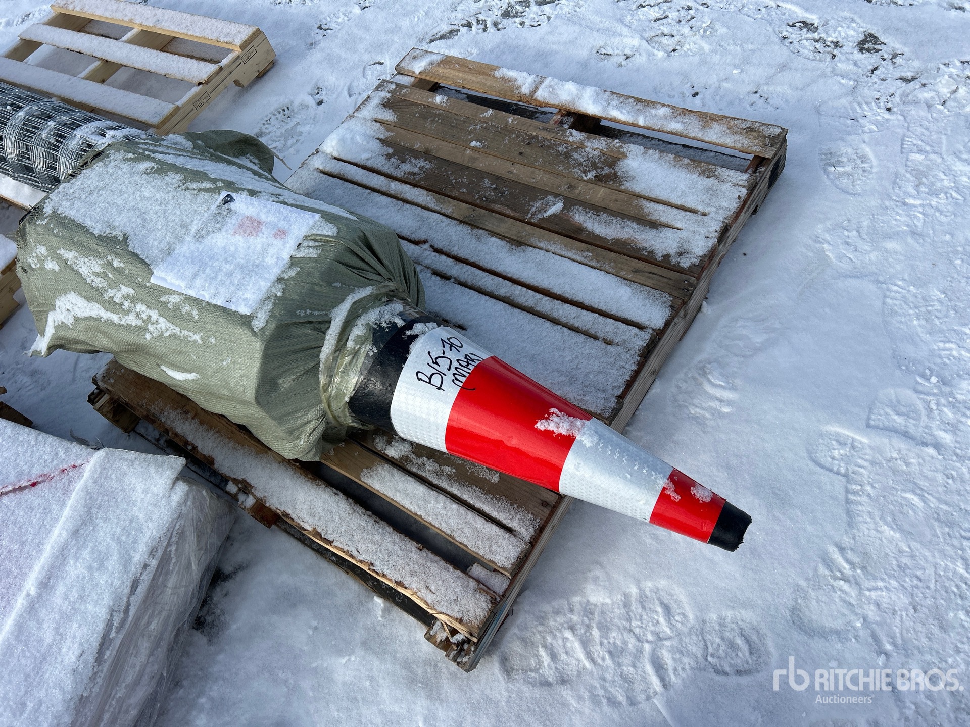 General Appearance with Bild, Ecke hinten rechts